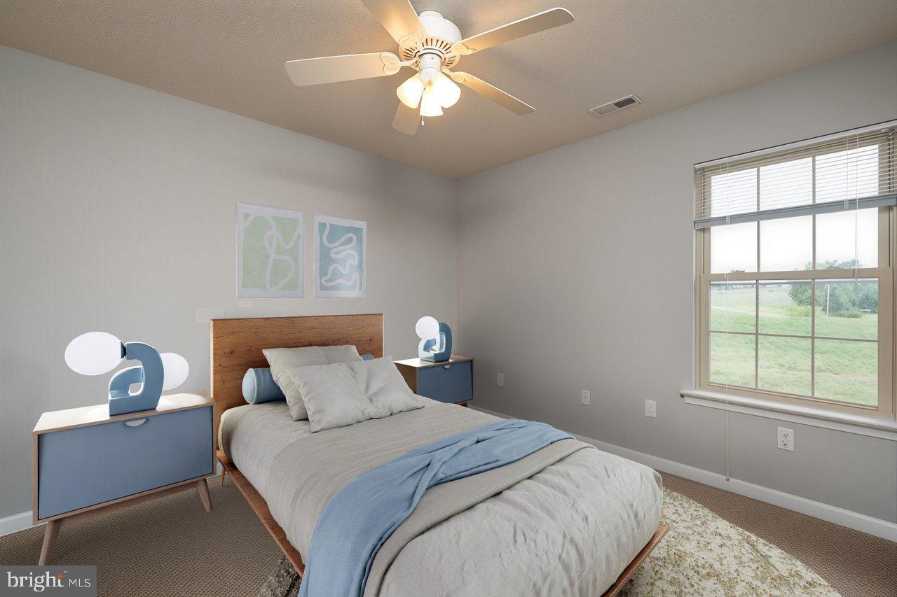 LONE PINE VILLAGE - Residential