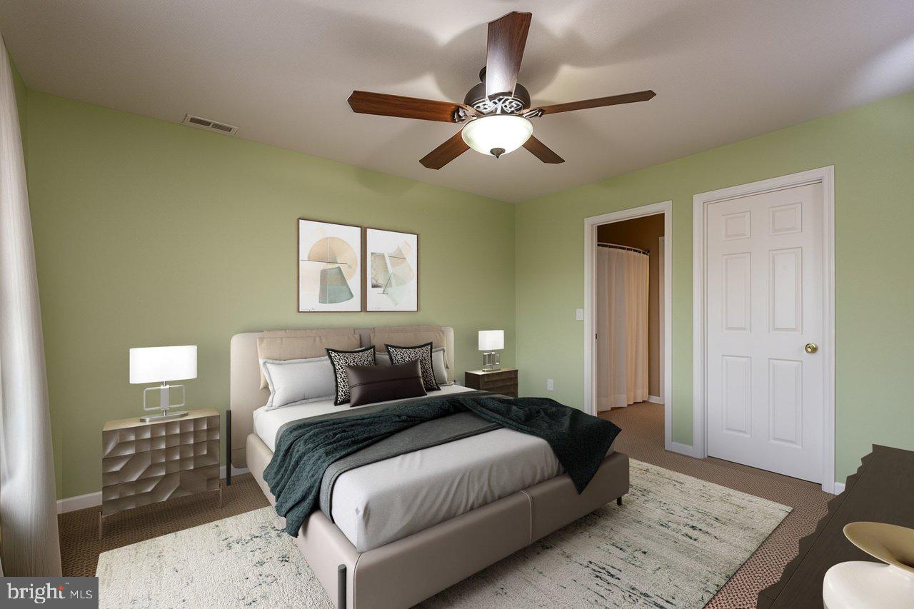 LONE PINE VILLAGE - Residential