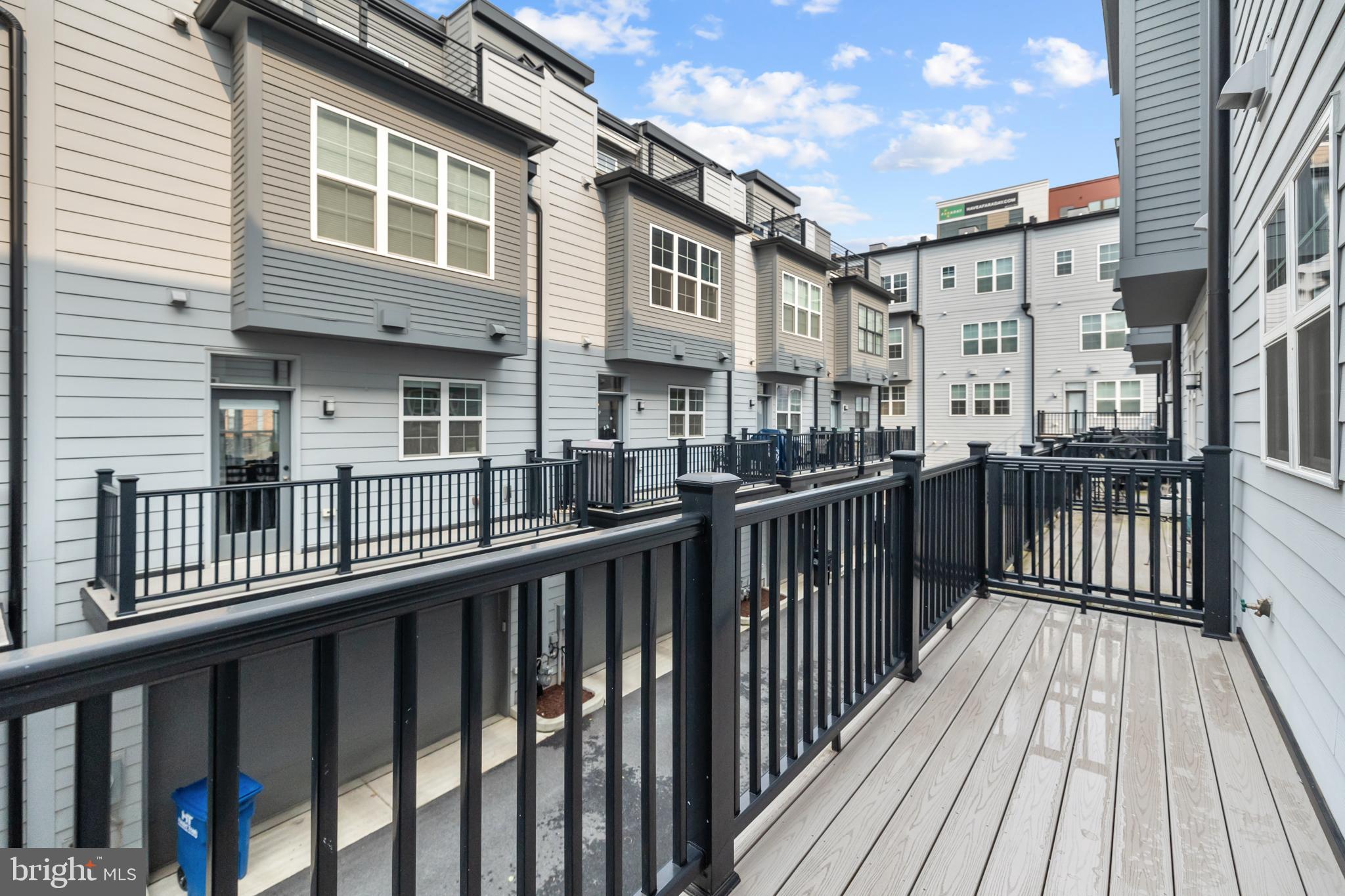 RESTON STATION - Residential