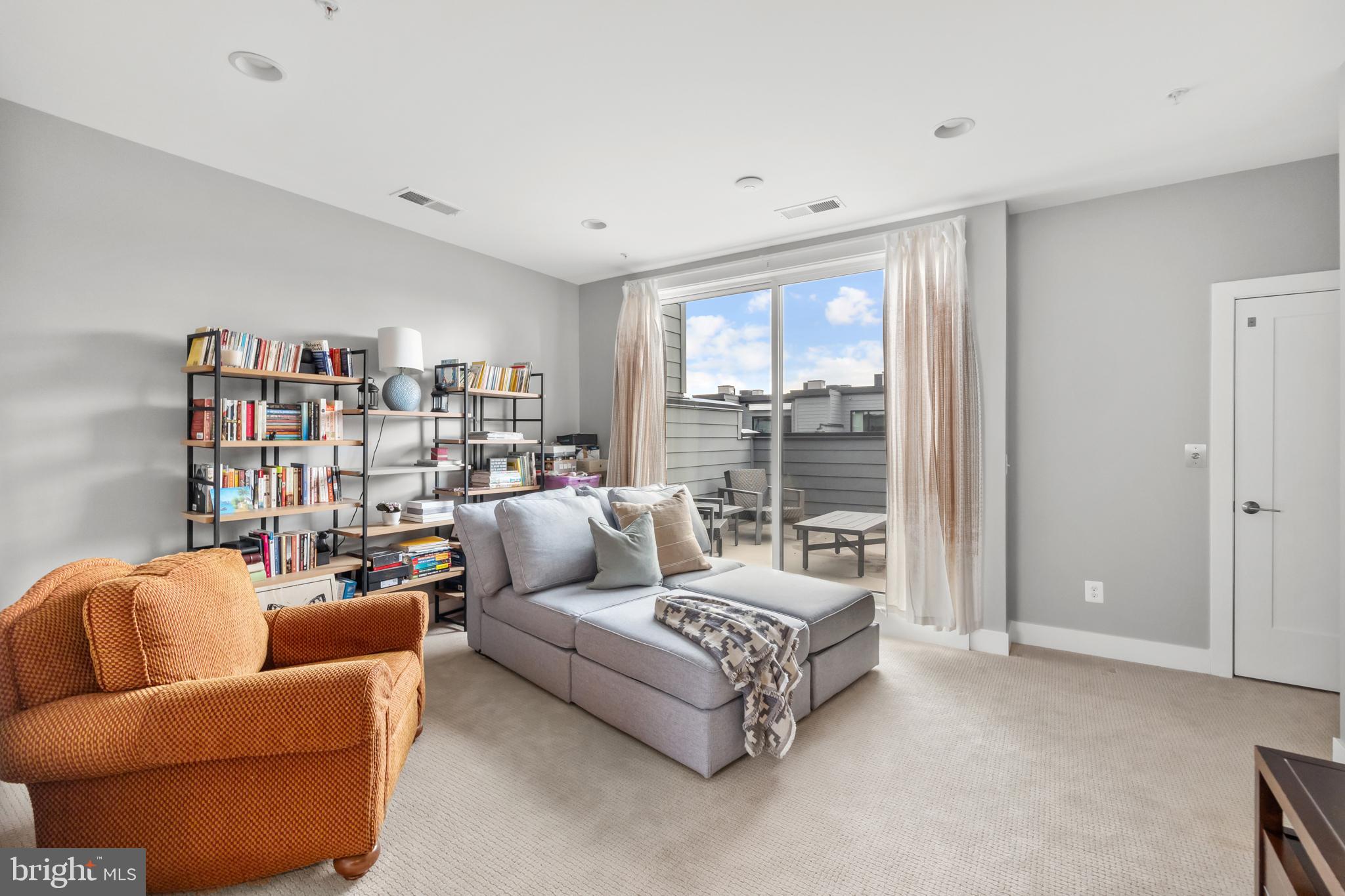 RESTON STATION - Residential