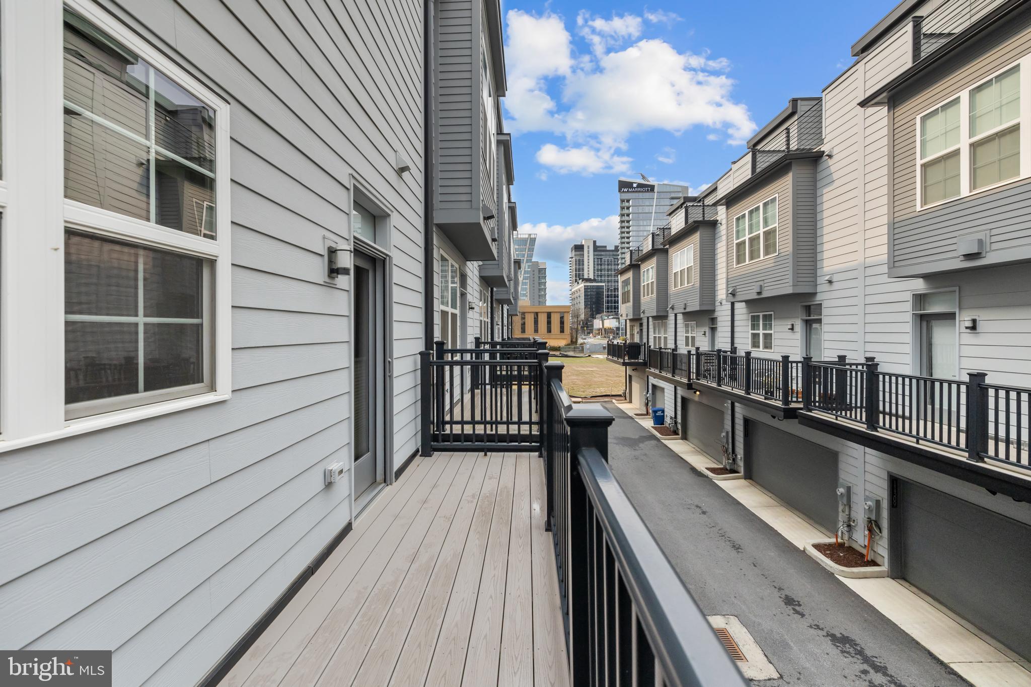 RESTON STATION - Residential