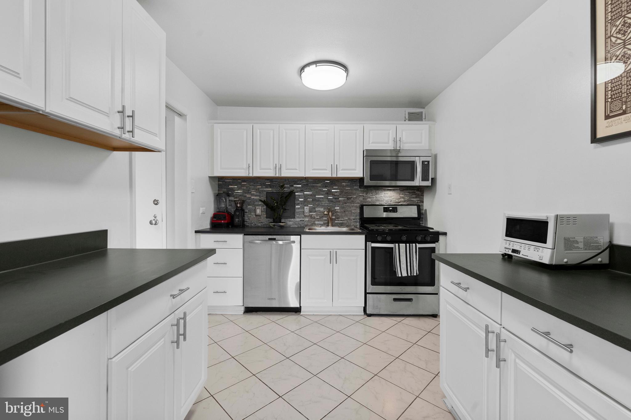 THE CHATHAM - Residential