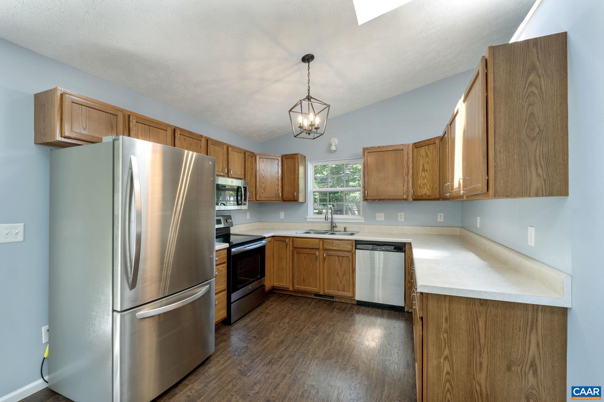 LAKE MONTICELLO - Residential