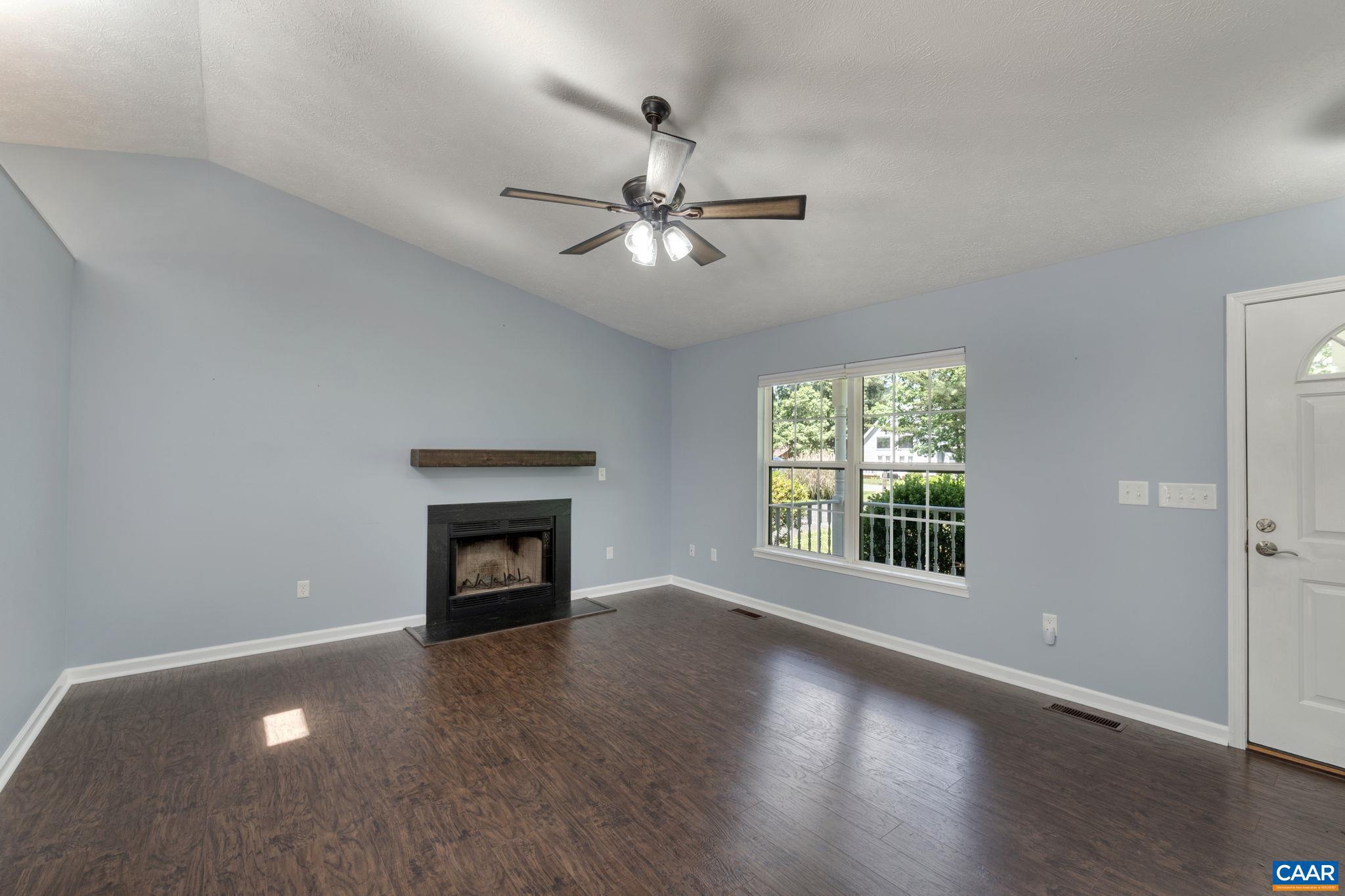 LAKE MONTICELLO - Residential