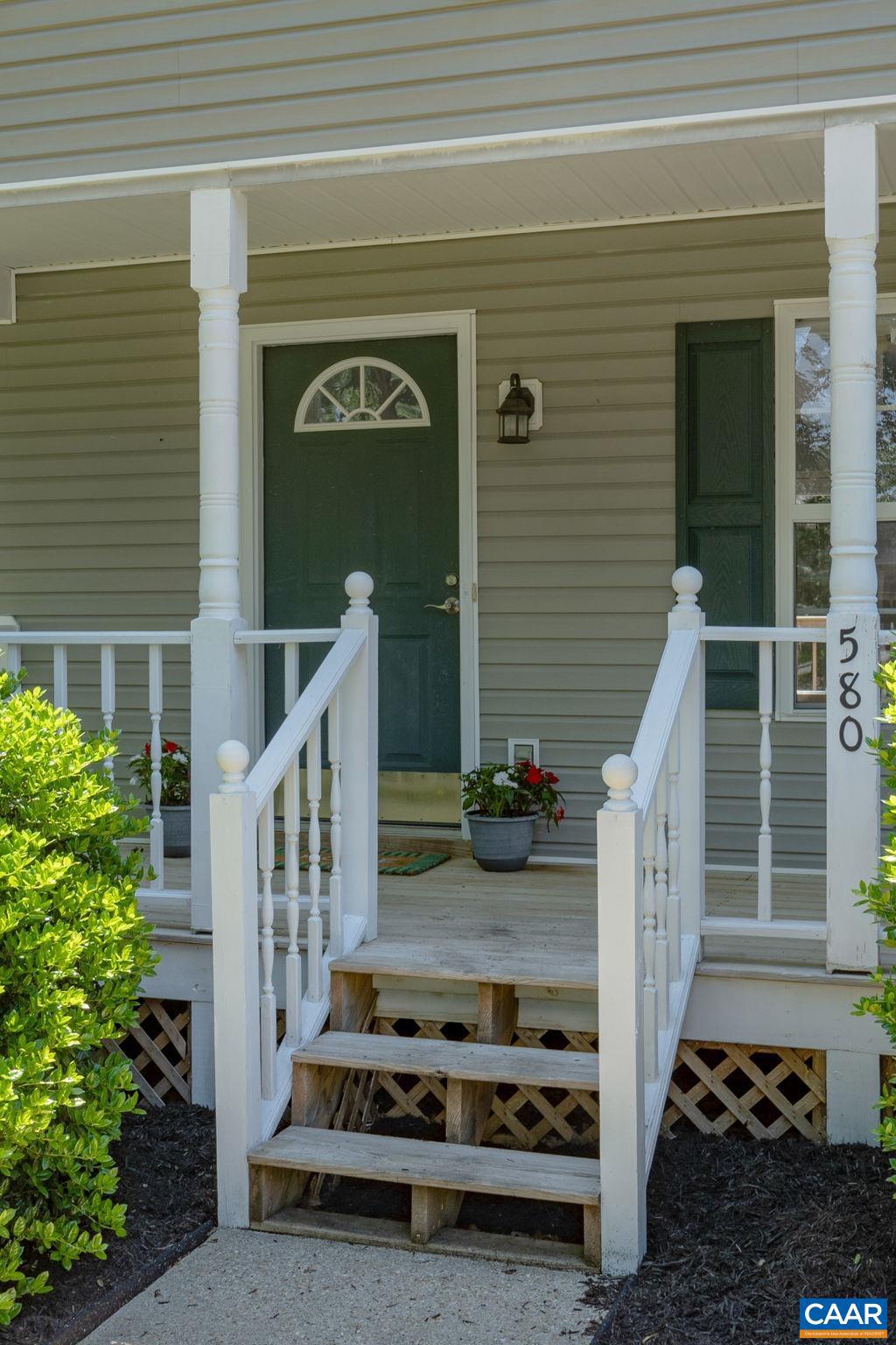 LAKE MONTICELLO - Residential