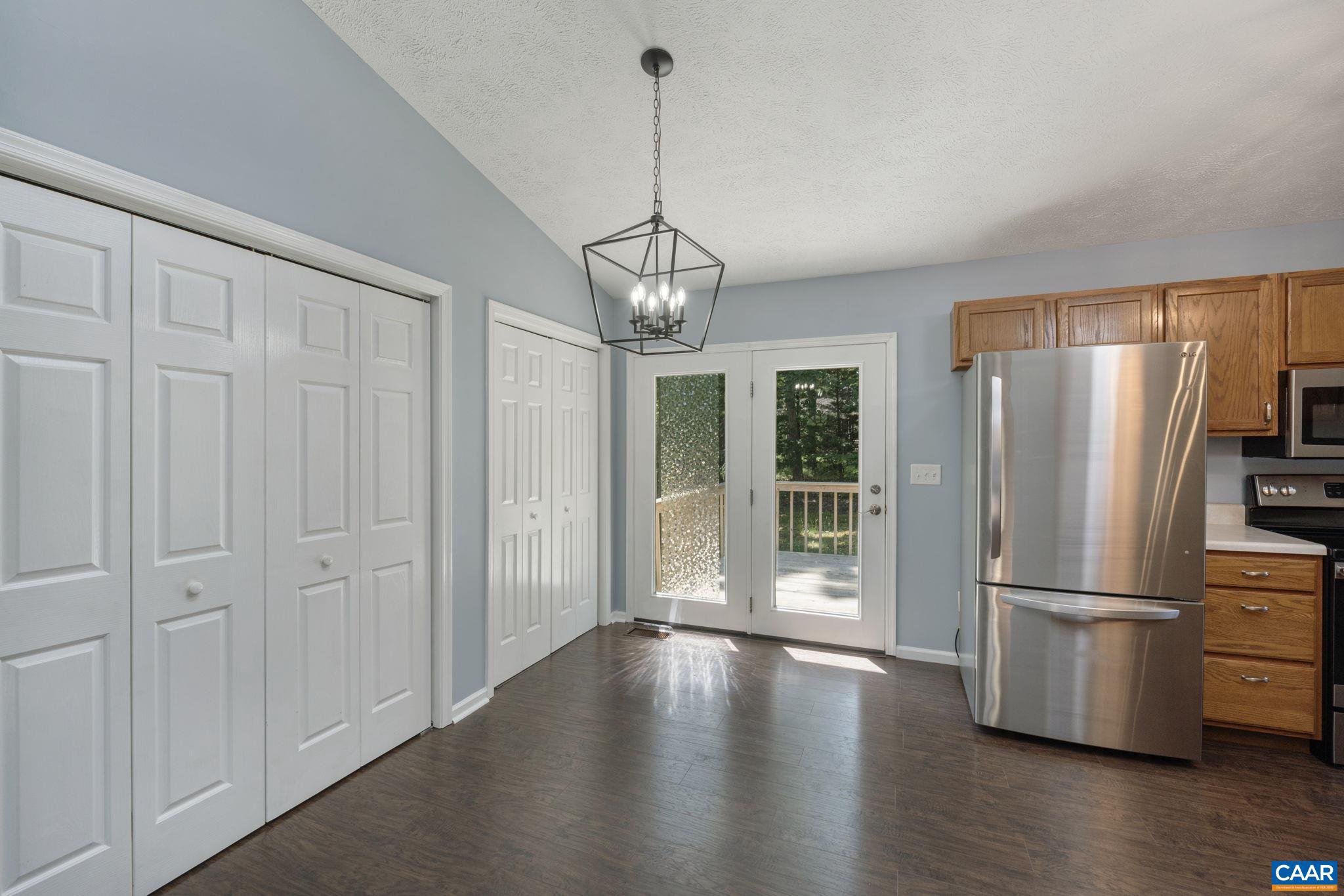 LAKE MONTICELLO - Residential