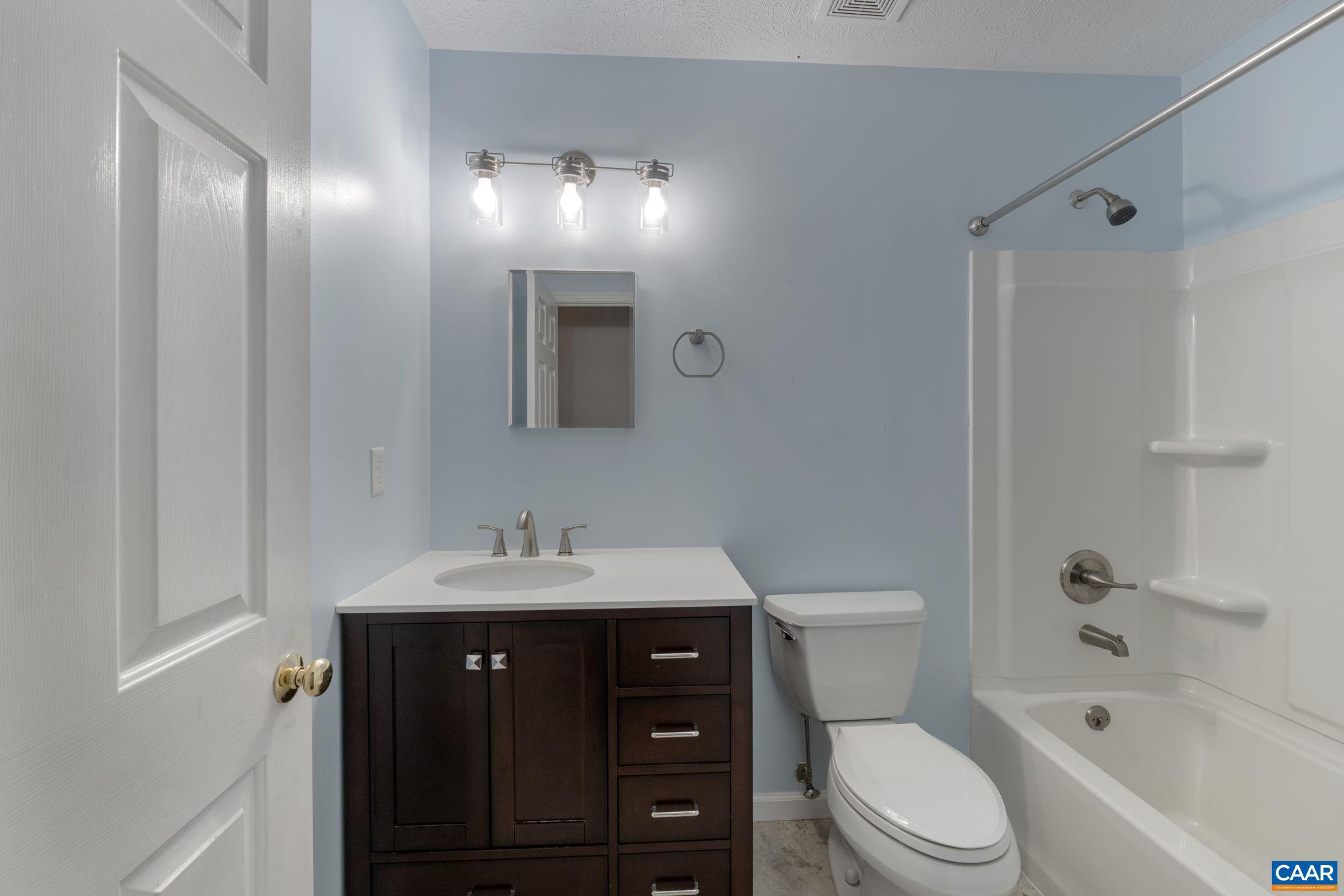 LAKE MONTICELLO - Residential