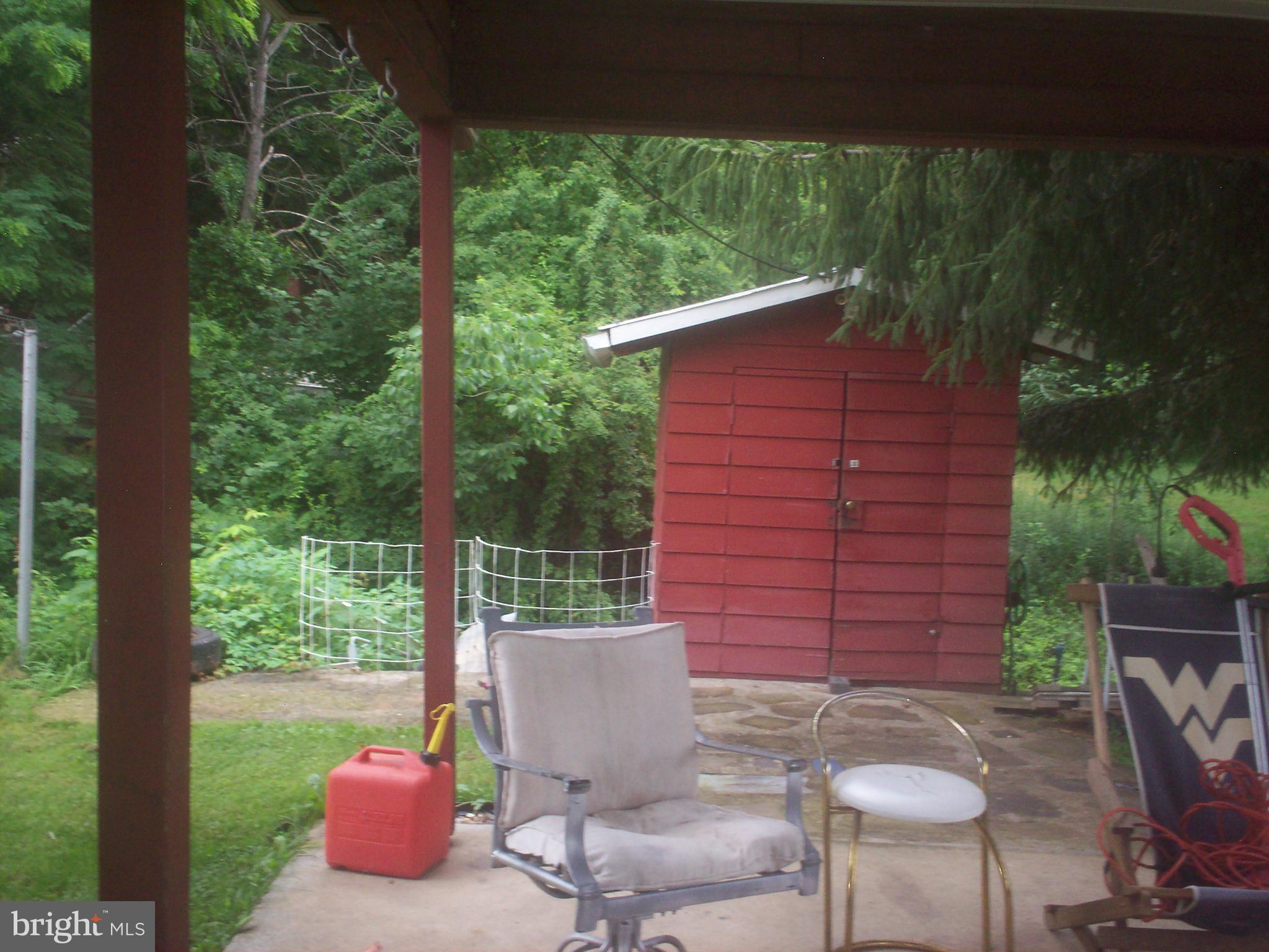 WHITE FARMS SUBD - Residential