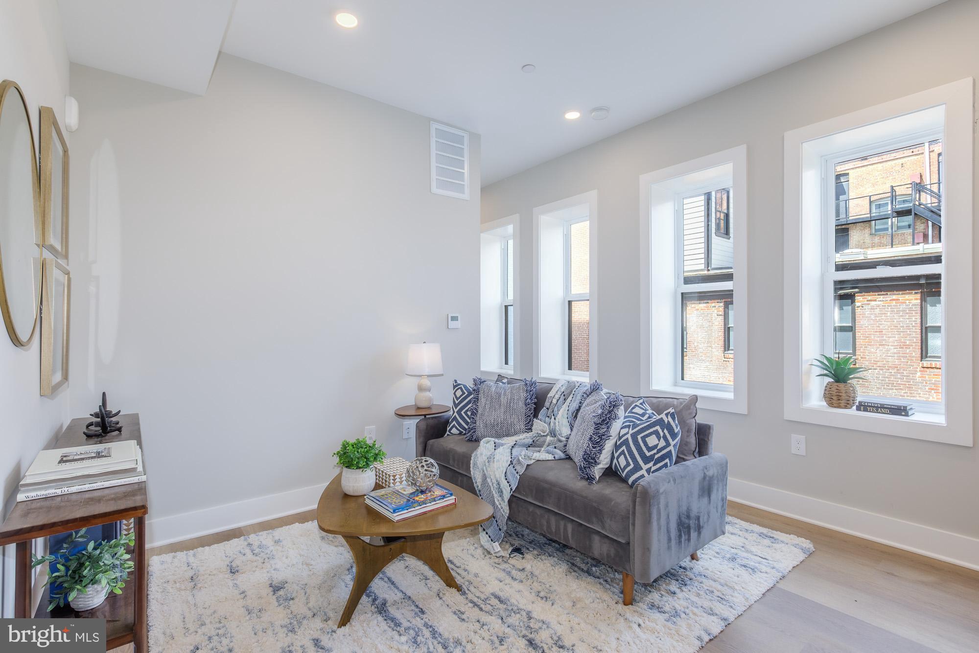 933 N STREET NW 204