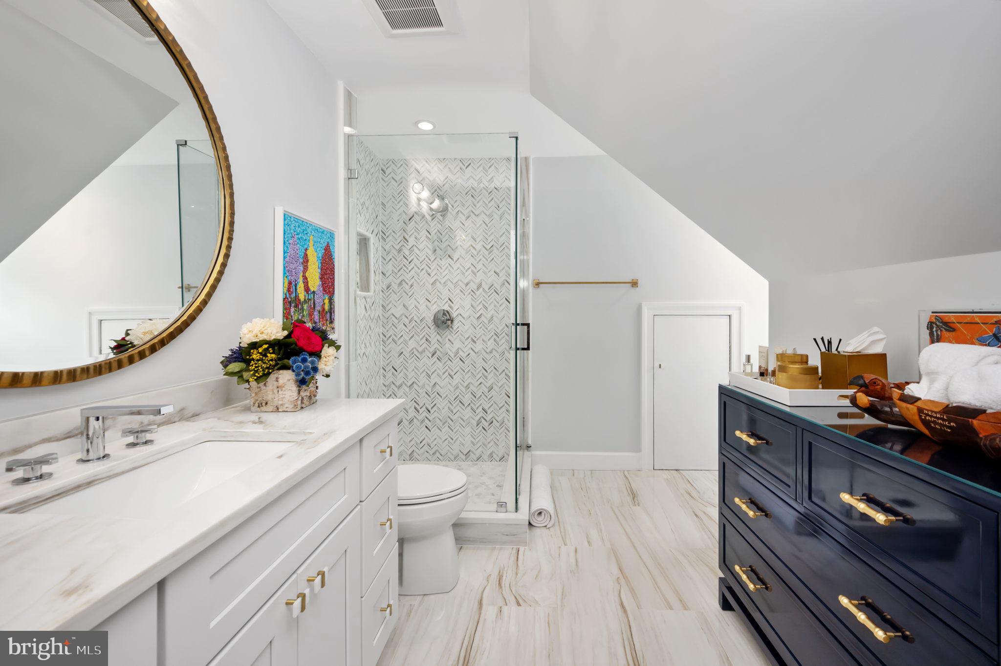 COVENANT COVE - Residential