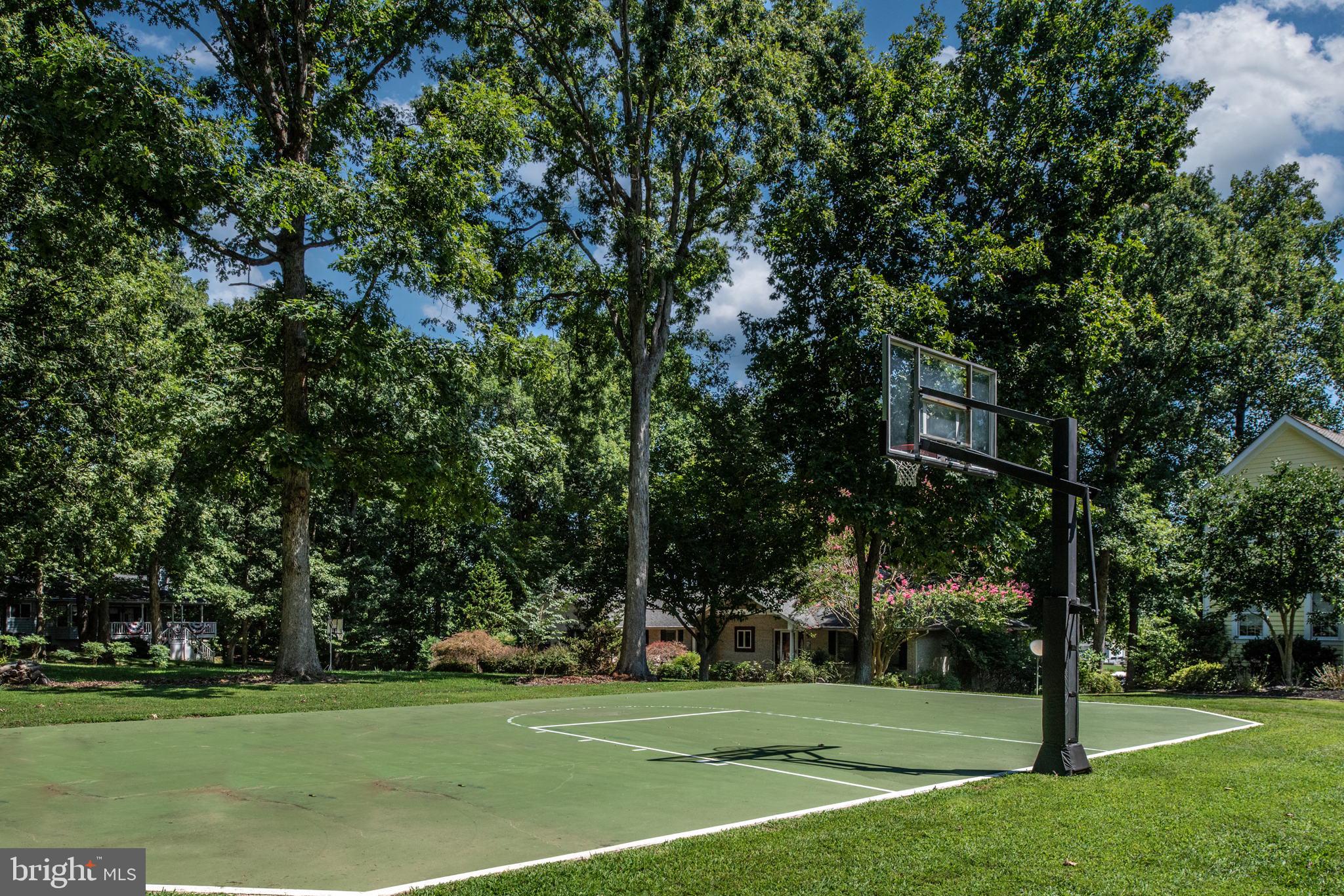 COVENANT COVE - Residential