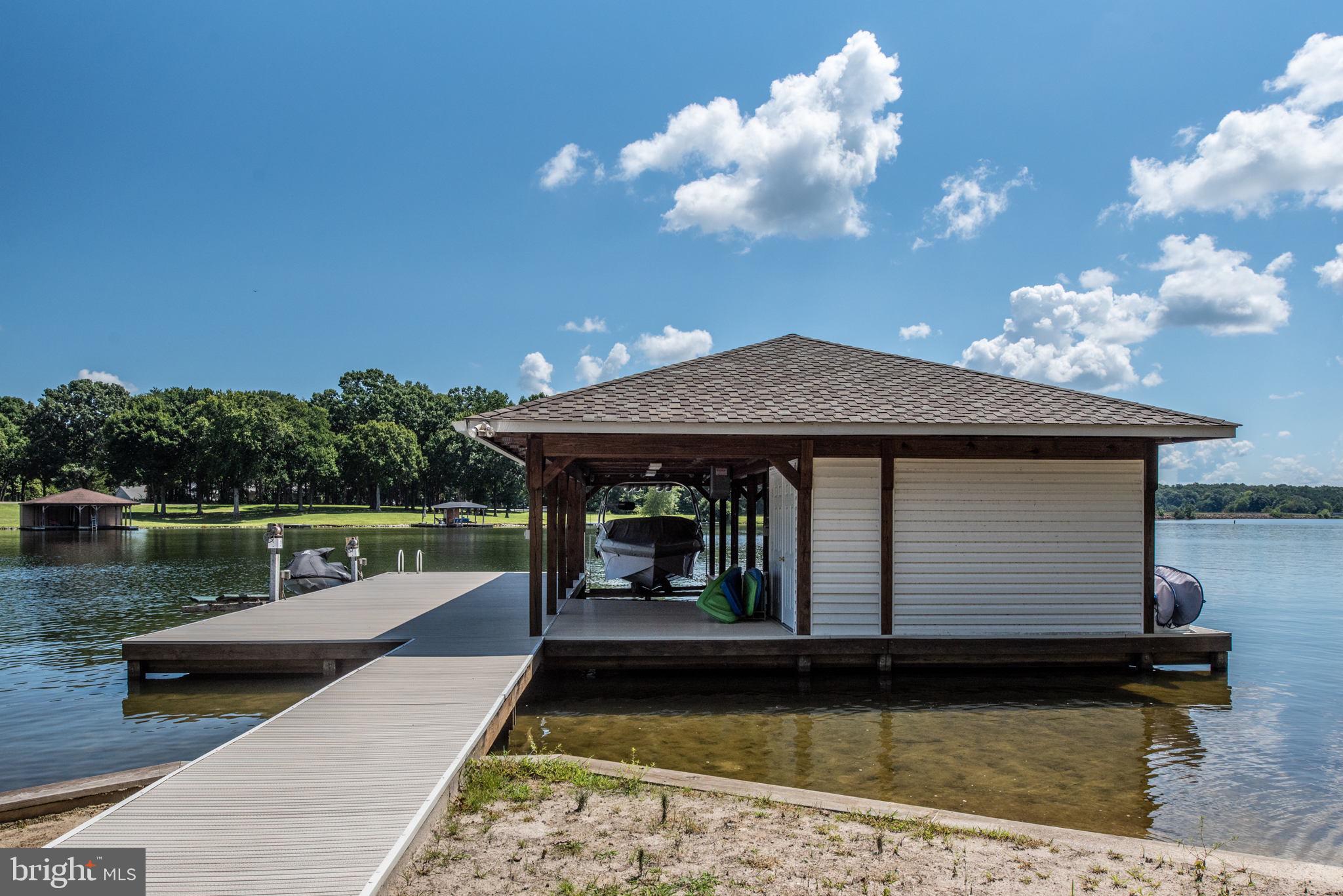 COVENANT COVE - Residential