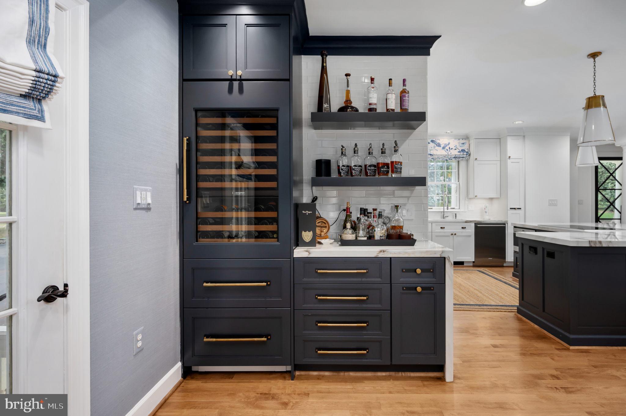 COVENANT COVE - Residential