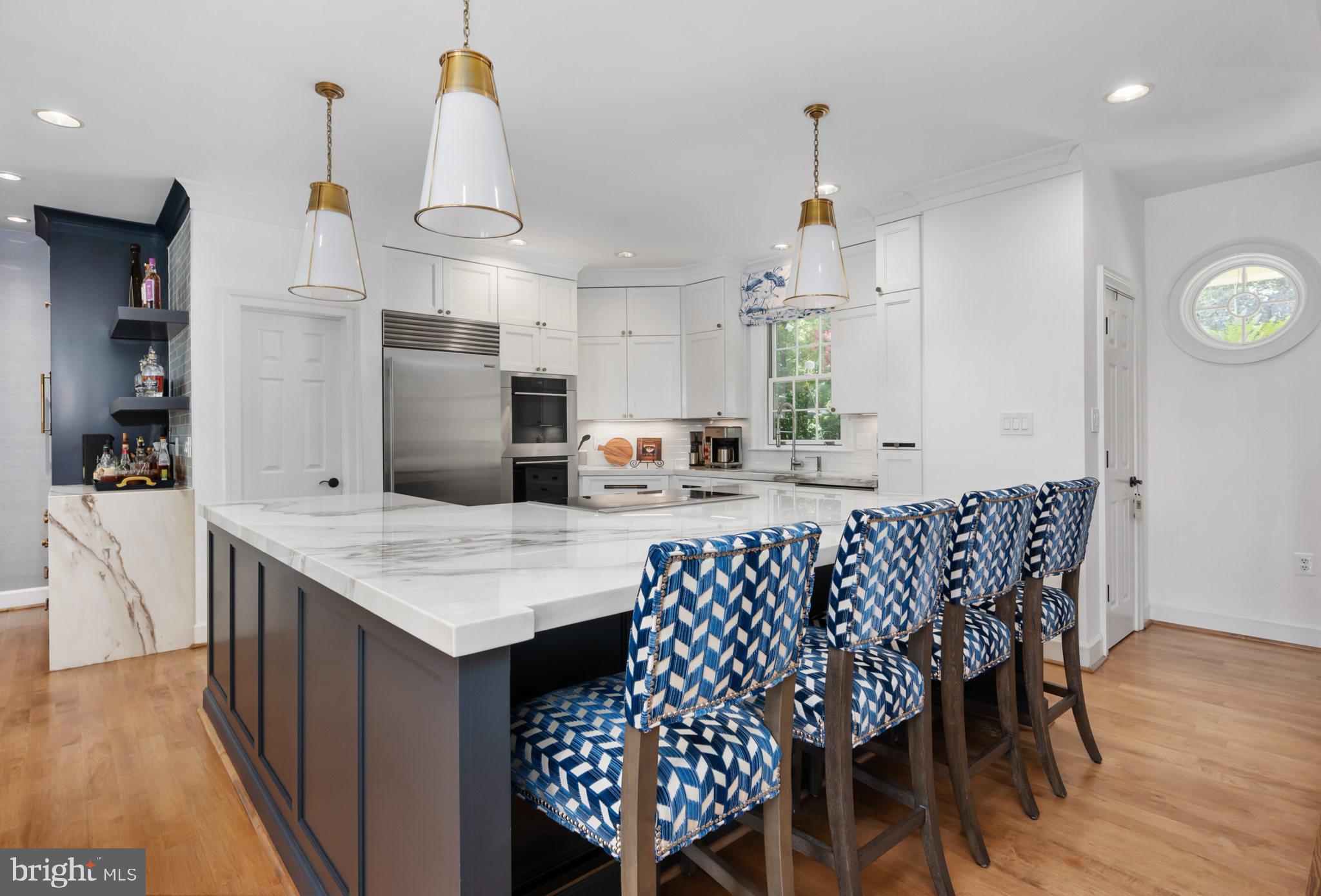 COVENANT COVE - Residential