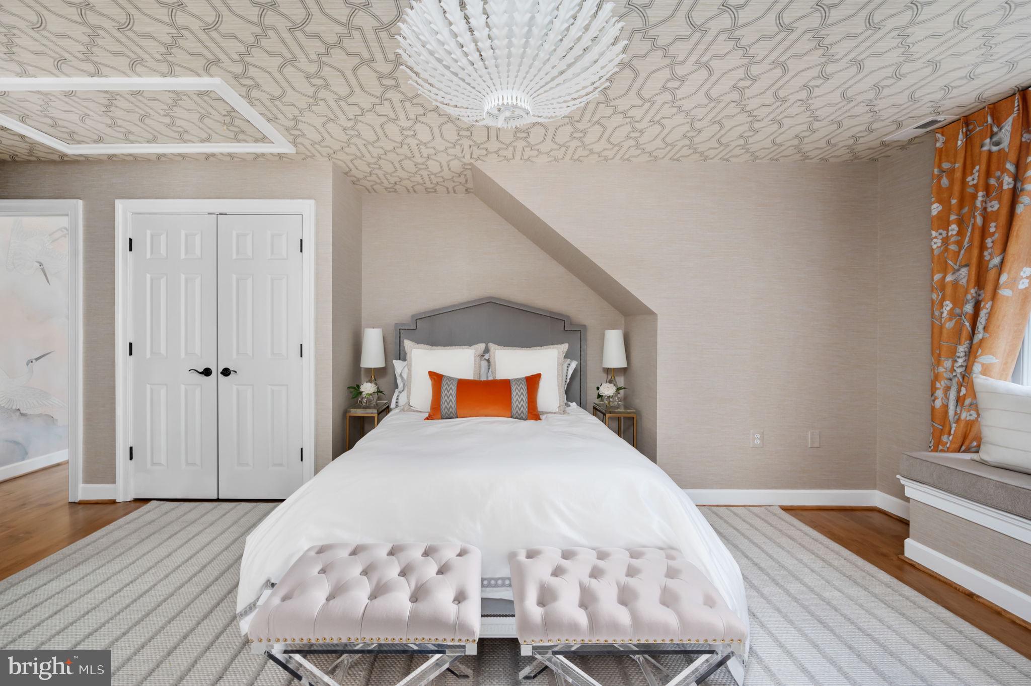 COVENANT COVE - Residential