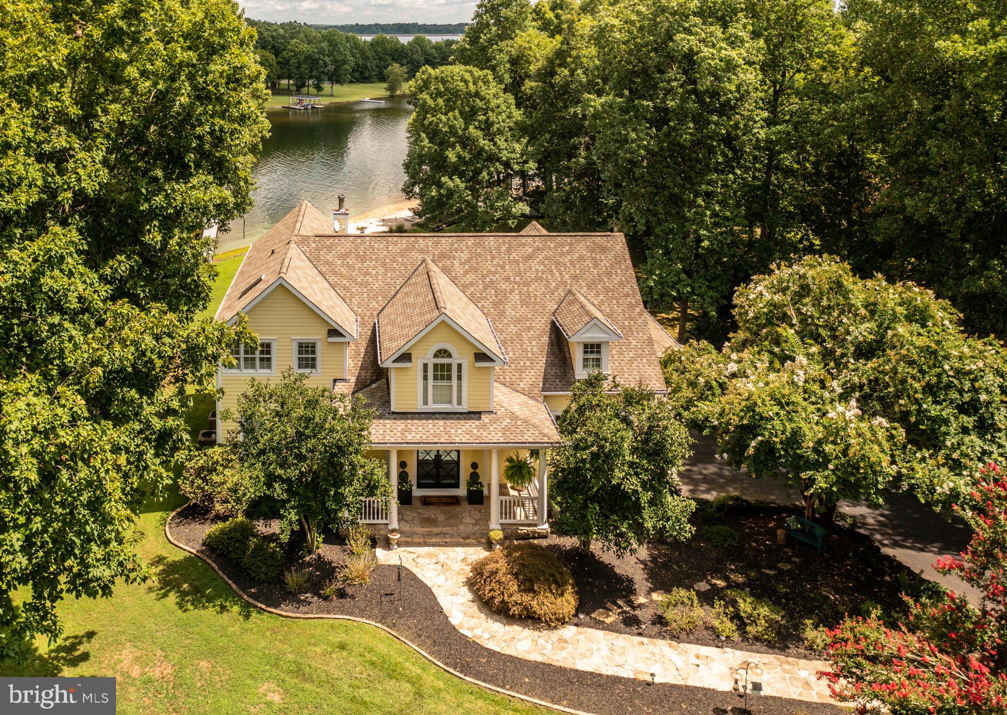 COVENANT COVE - Residential