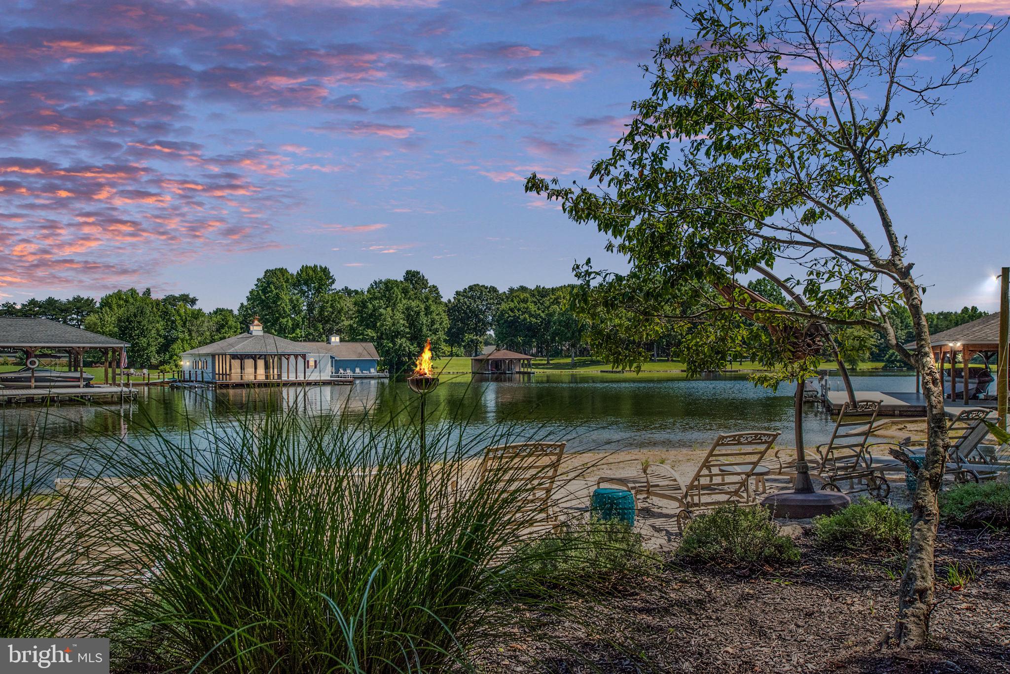 COVENANT COVE - Residential