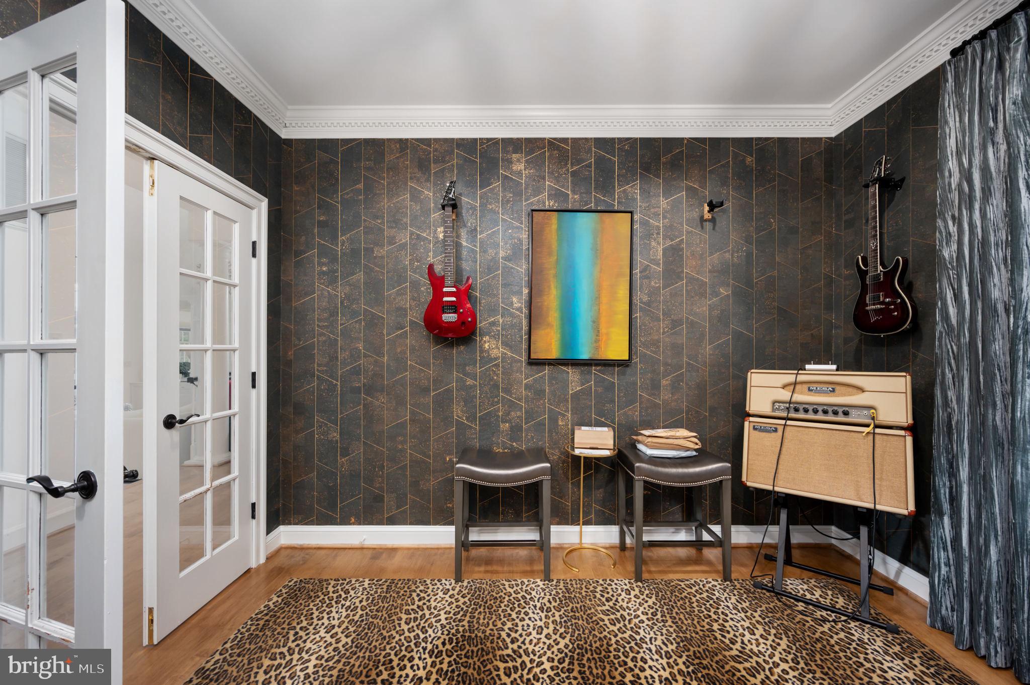 COVENANT COVE - Residential