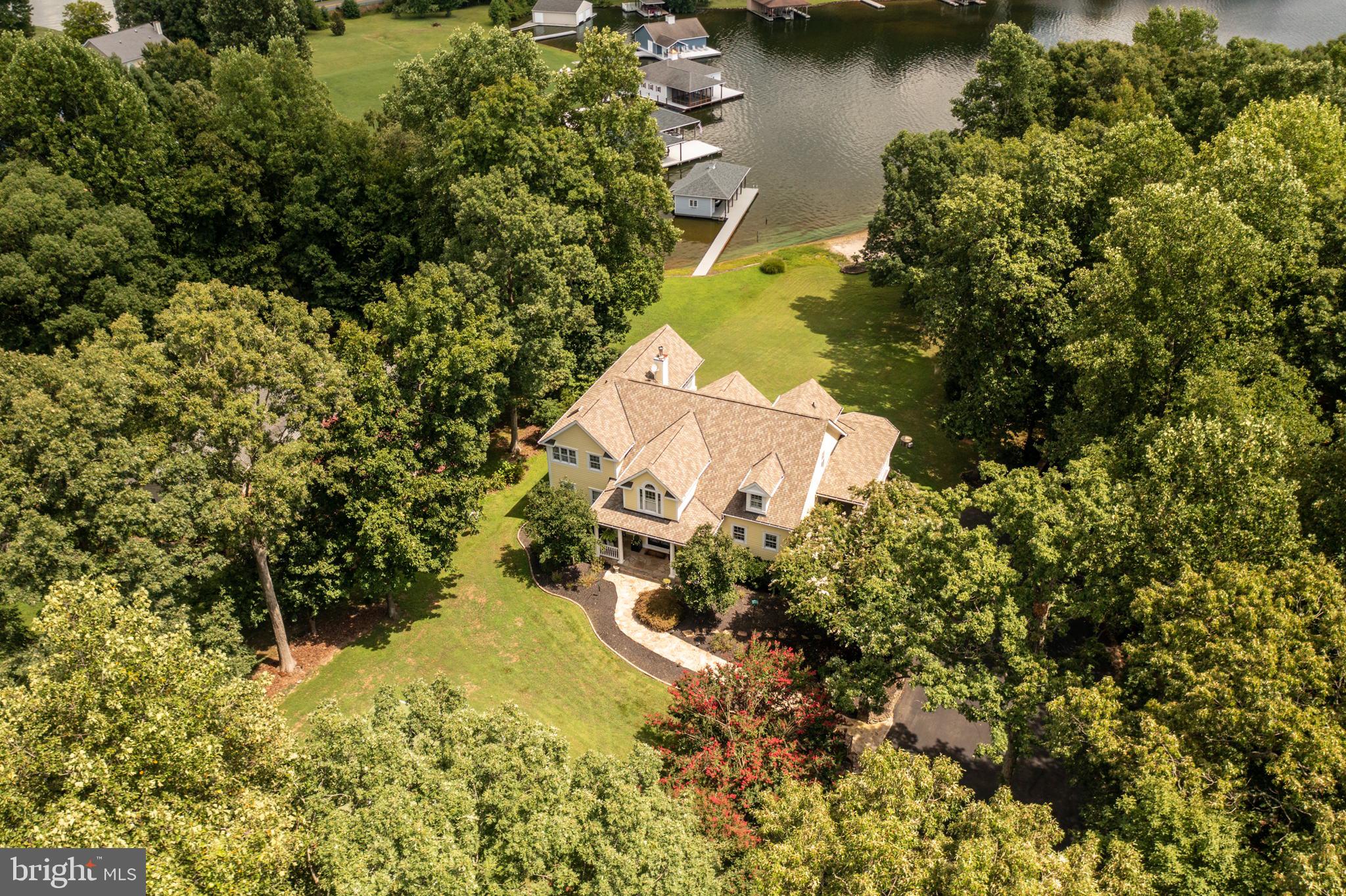 COVENANT COVE - Residential