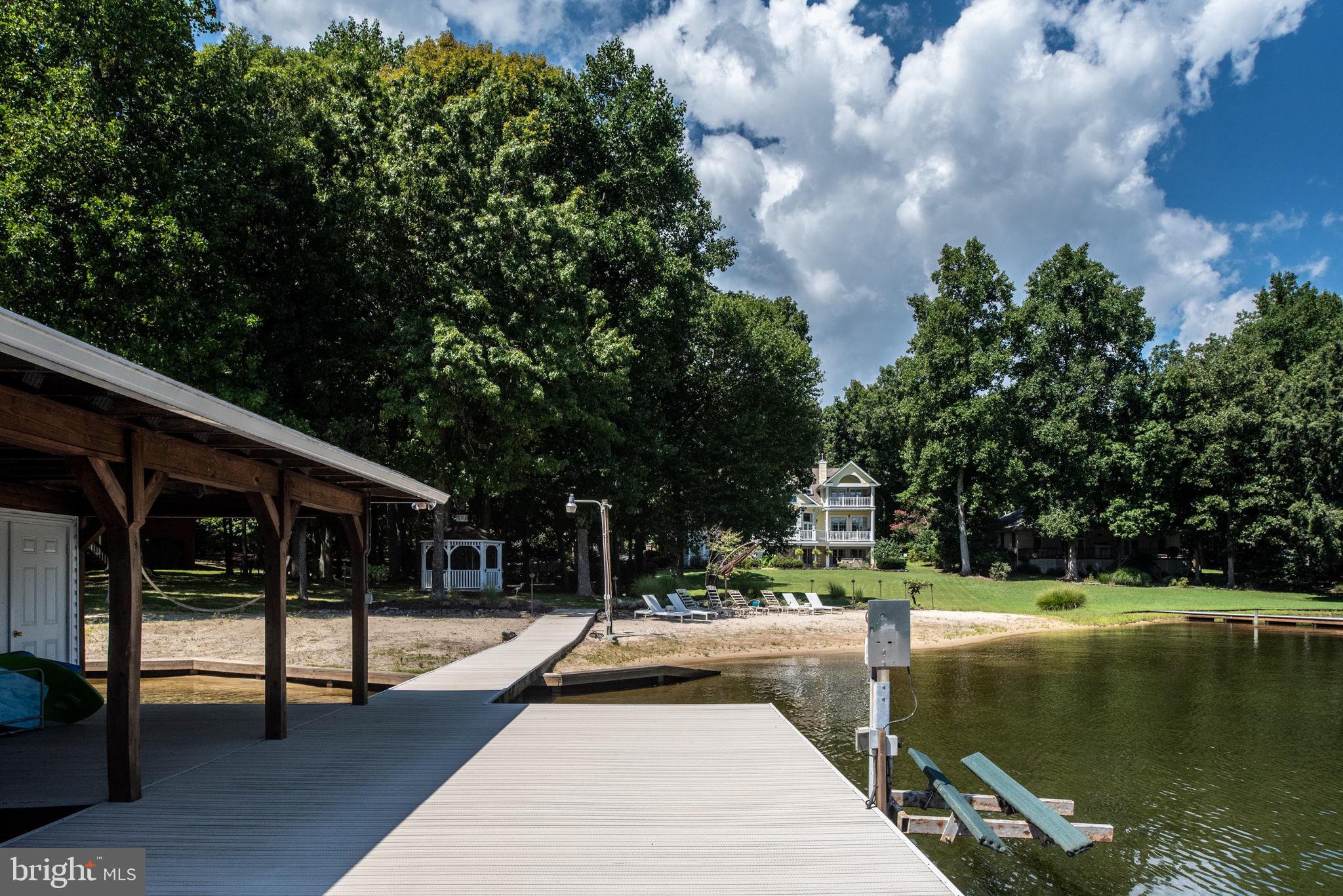 COVENANT COVE - Residential