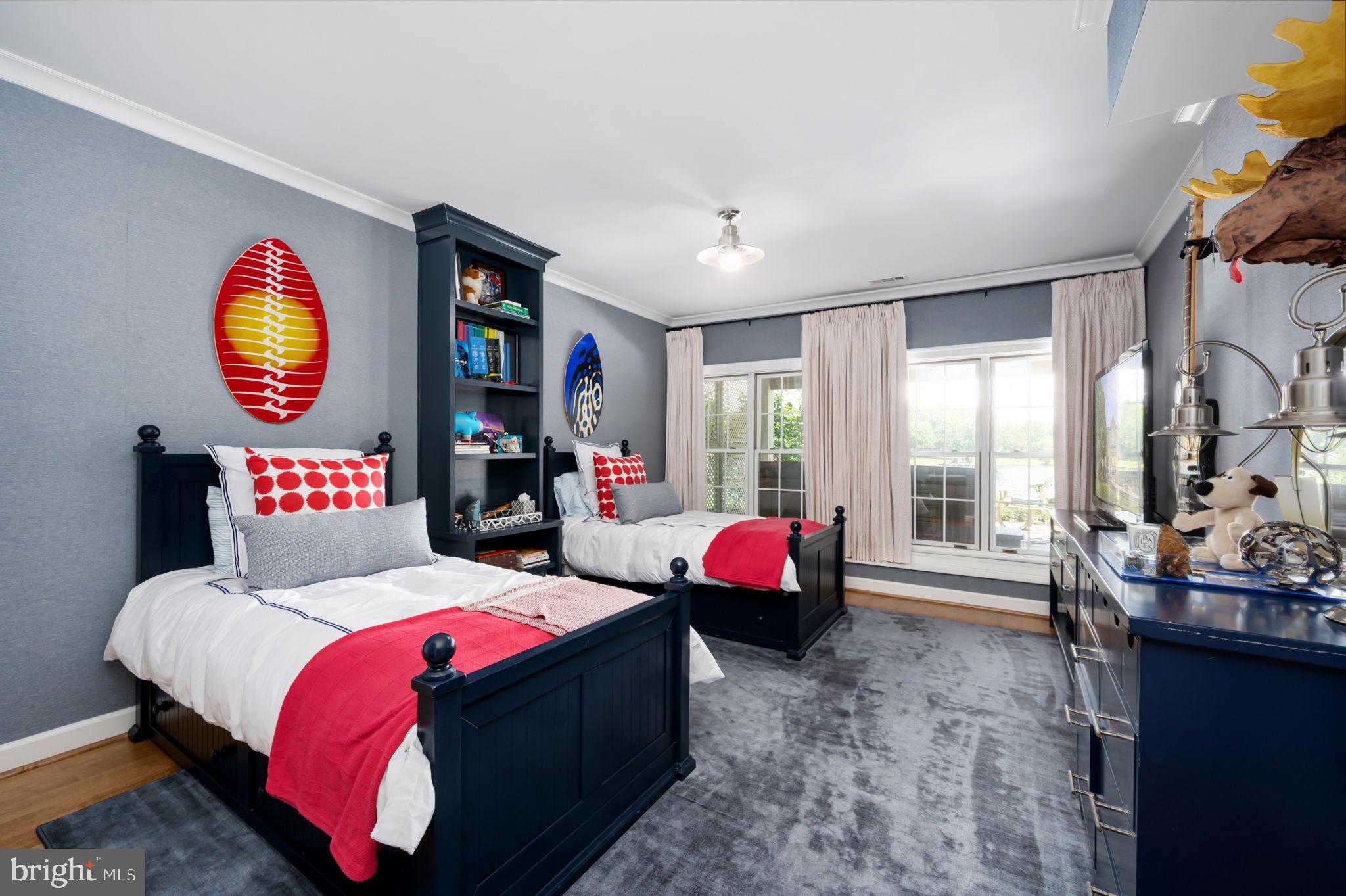 COVENANT COVE - Residential