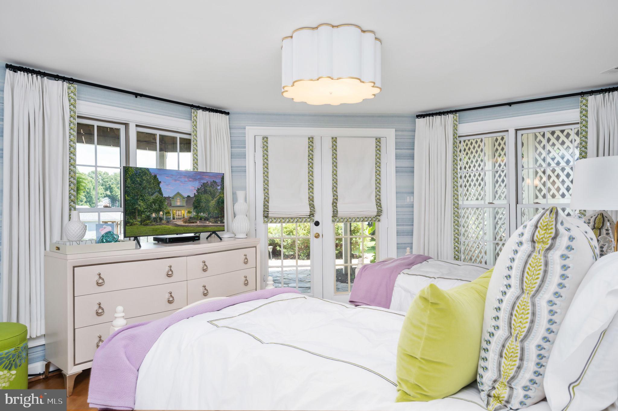 COVENANT COVE - Residential