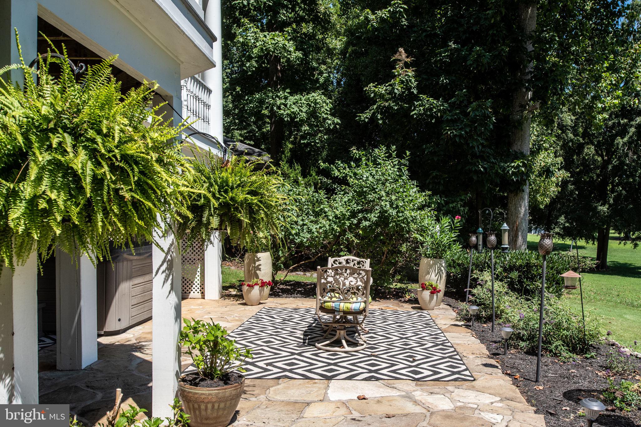 COVENANT COVE - Residential