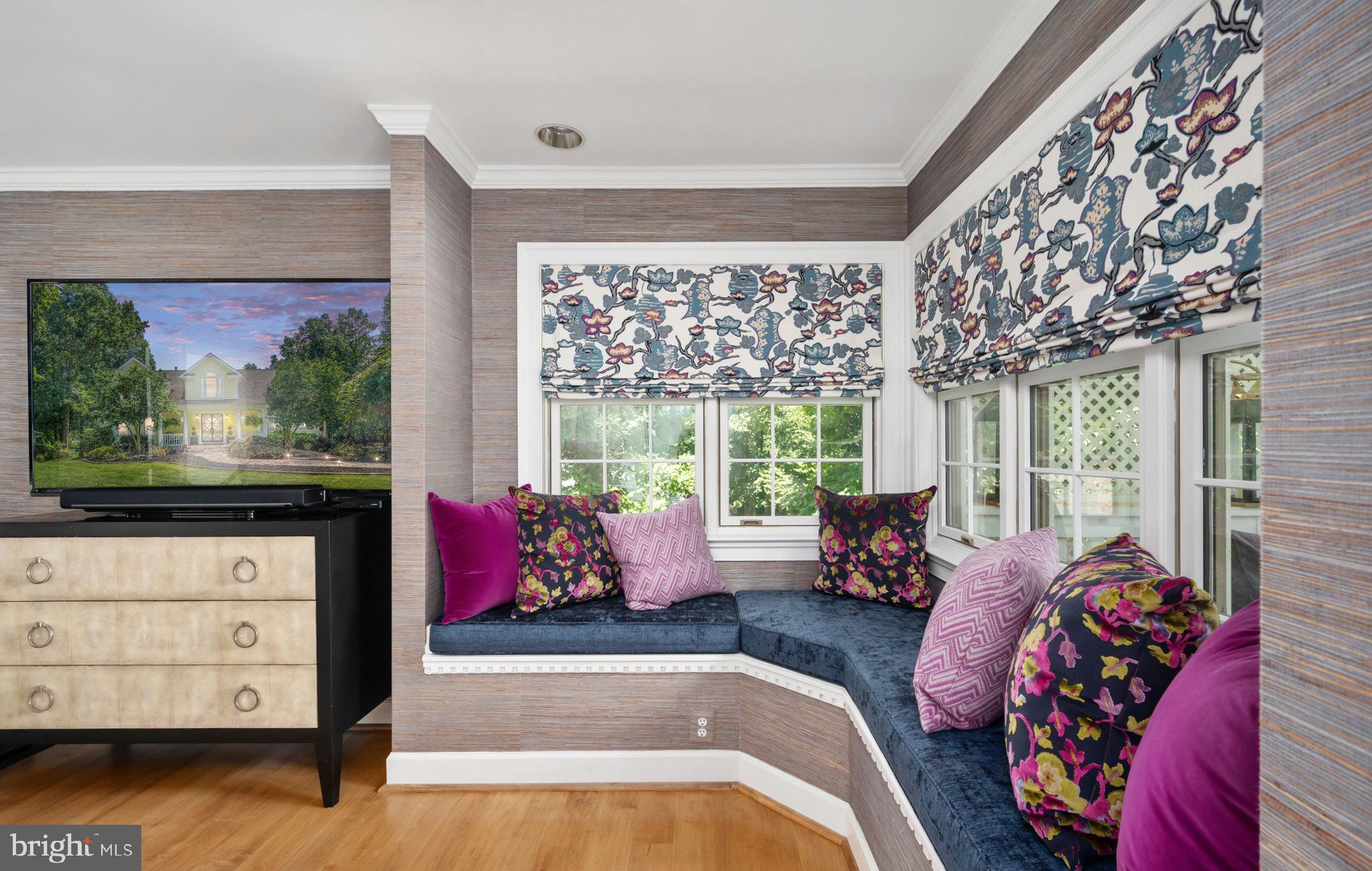 COVENANT COVE - Residential