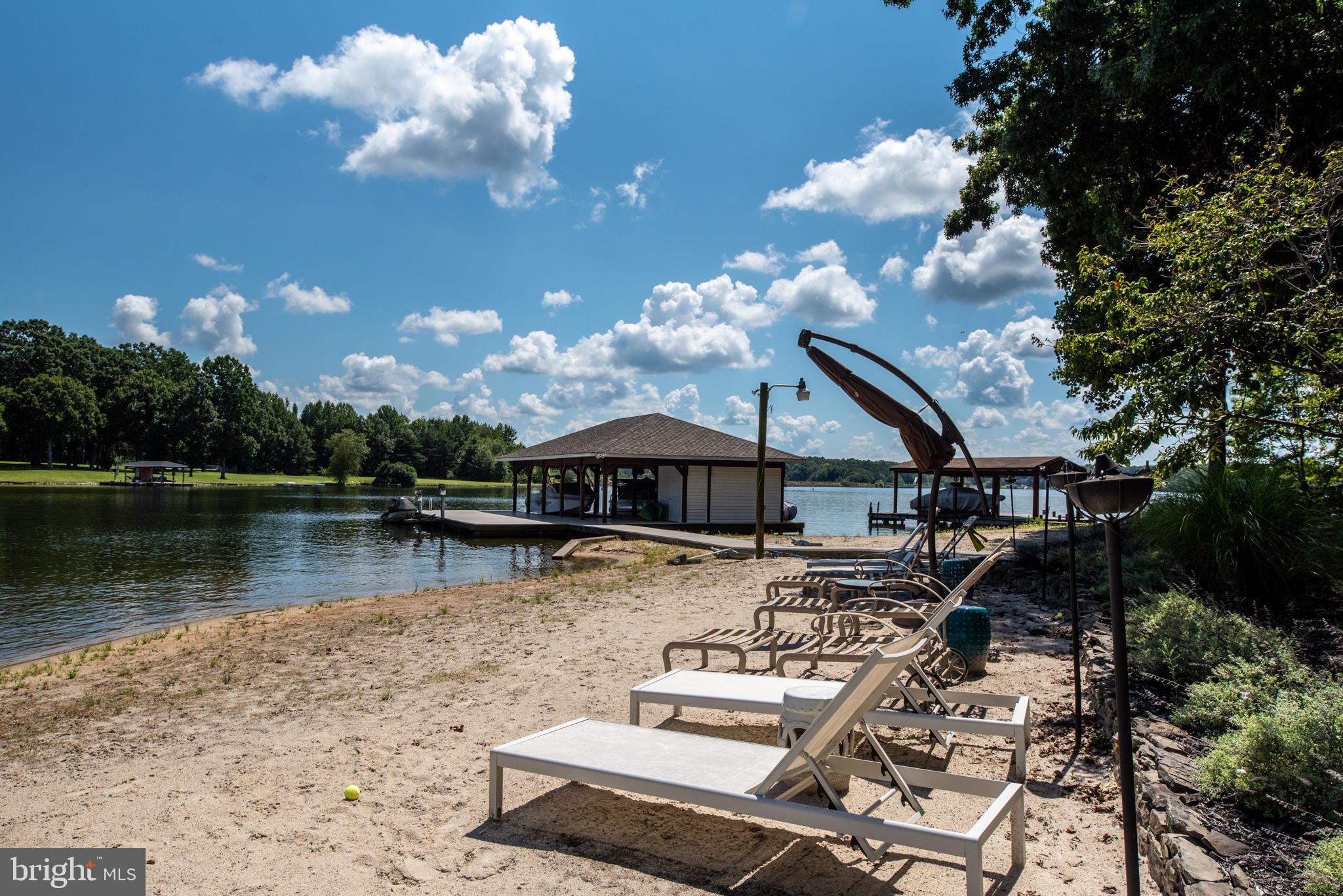 COVENANT COVE - Residential