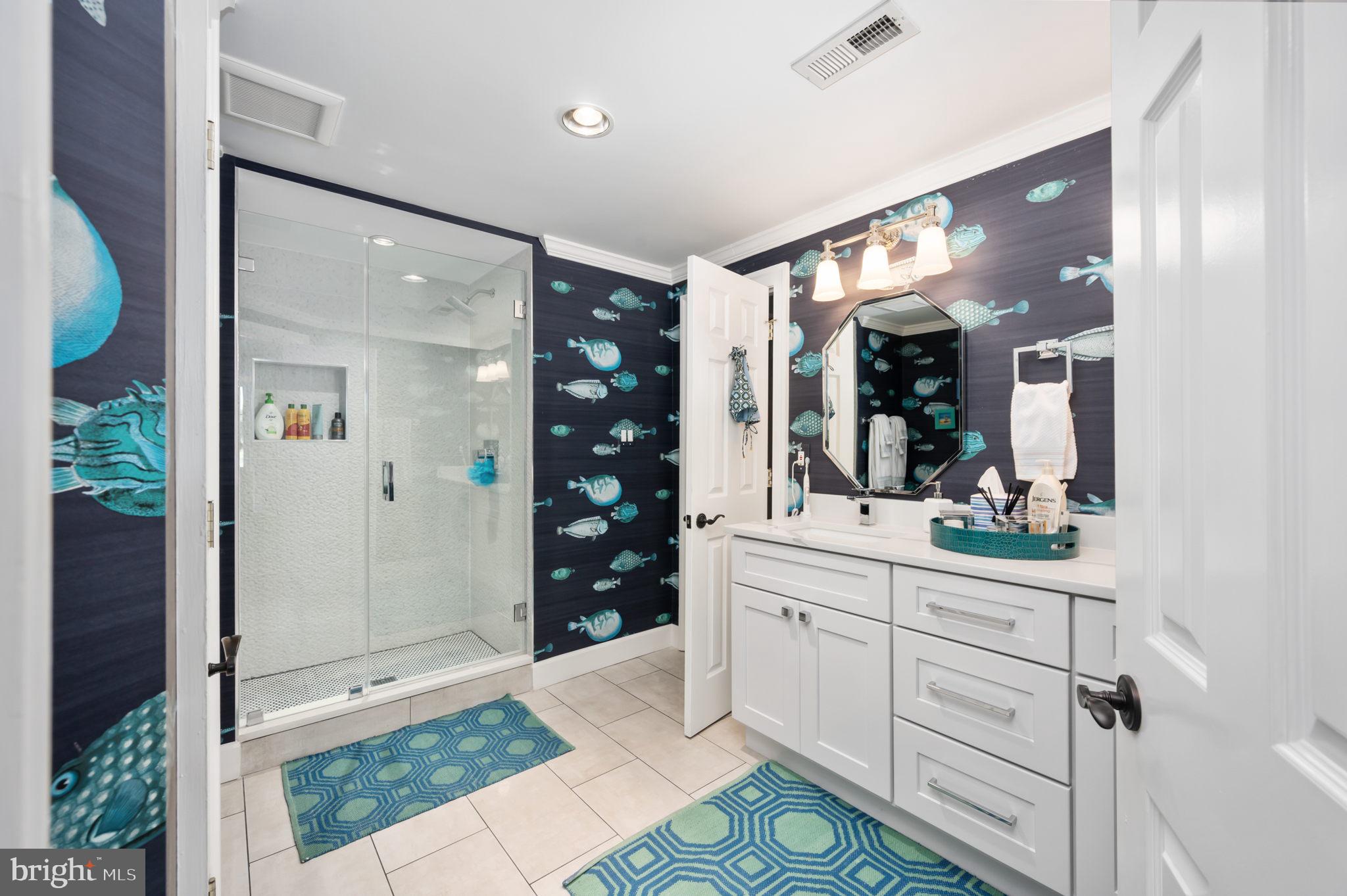 COVENANT COVE - Residential