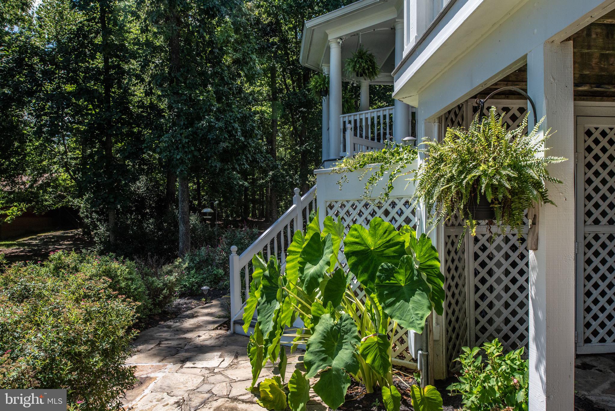 COVENANT COVE - Residential