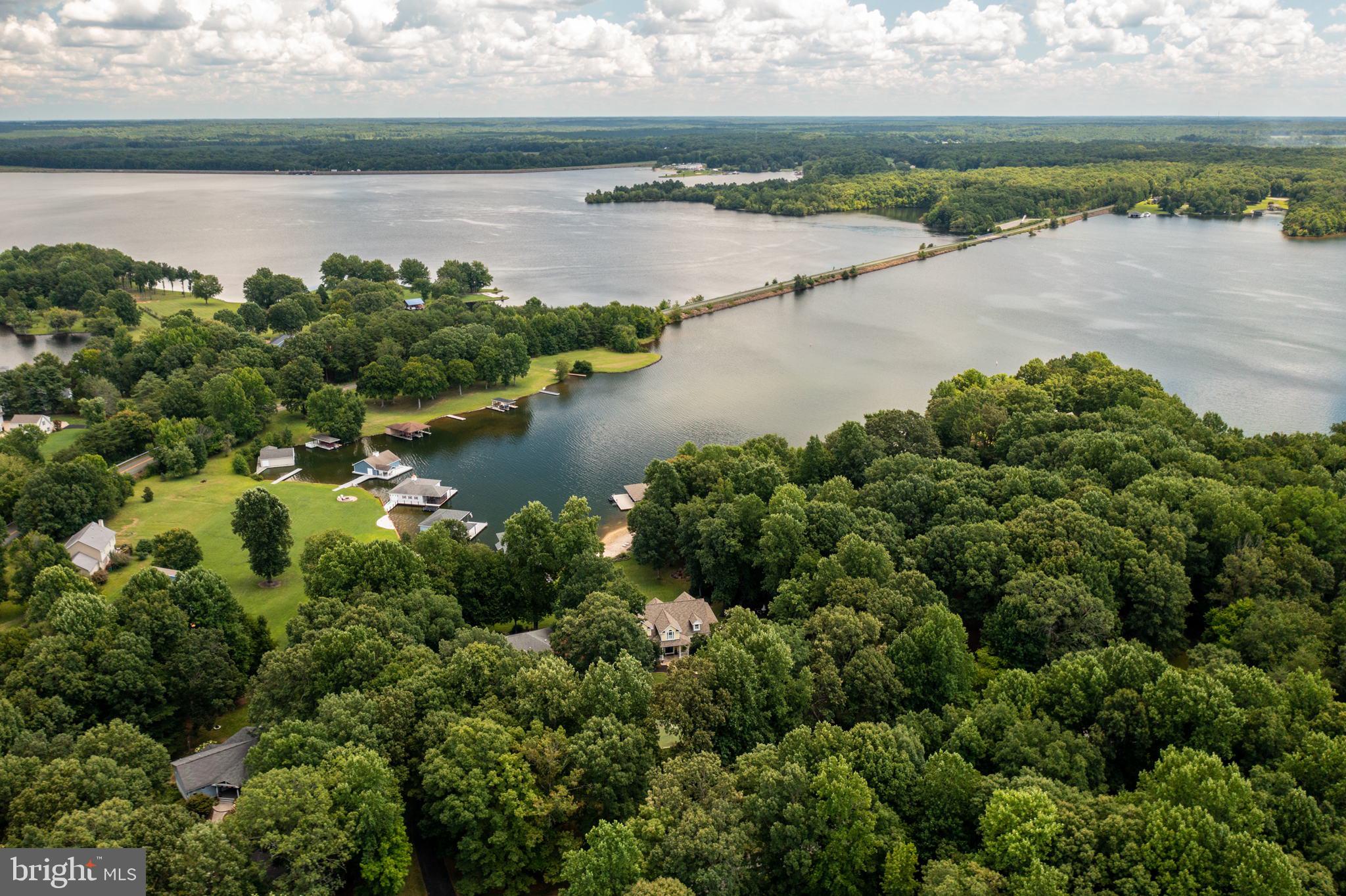 COVENANT COVE - Residential