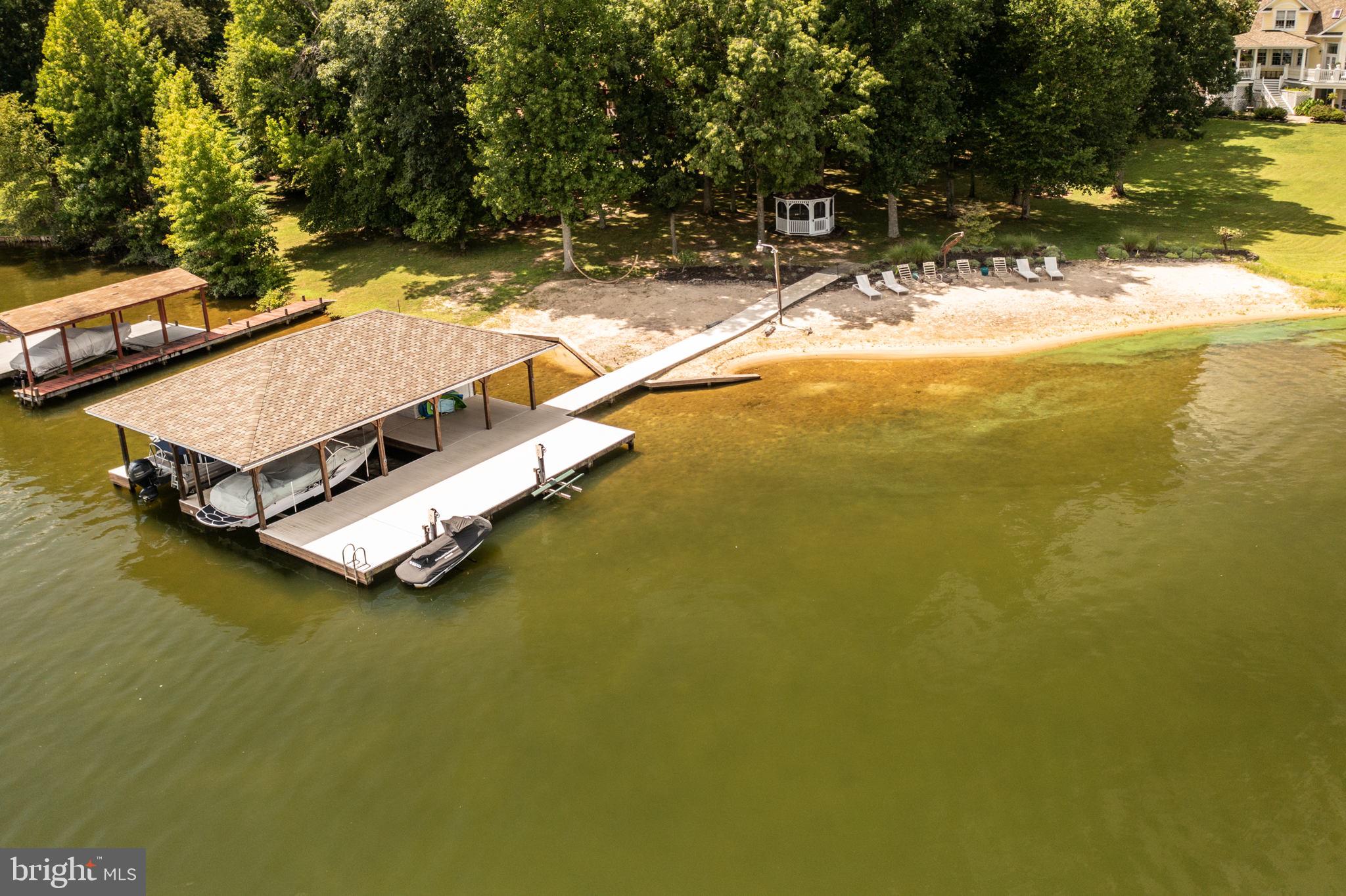 COVENANT COVE - Residential