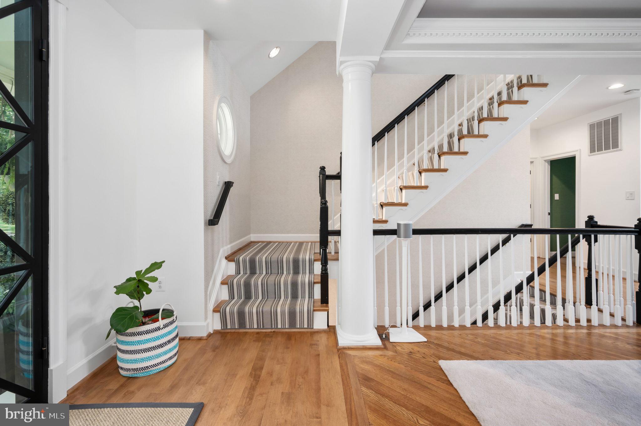 COVENANT COVE - Residential