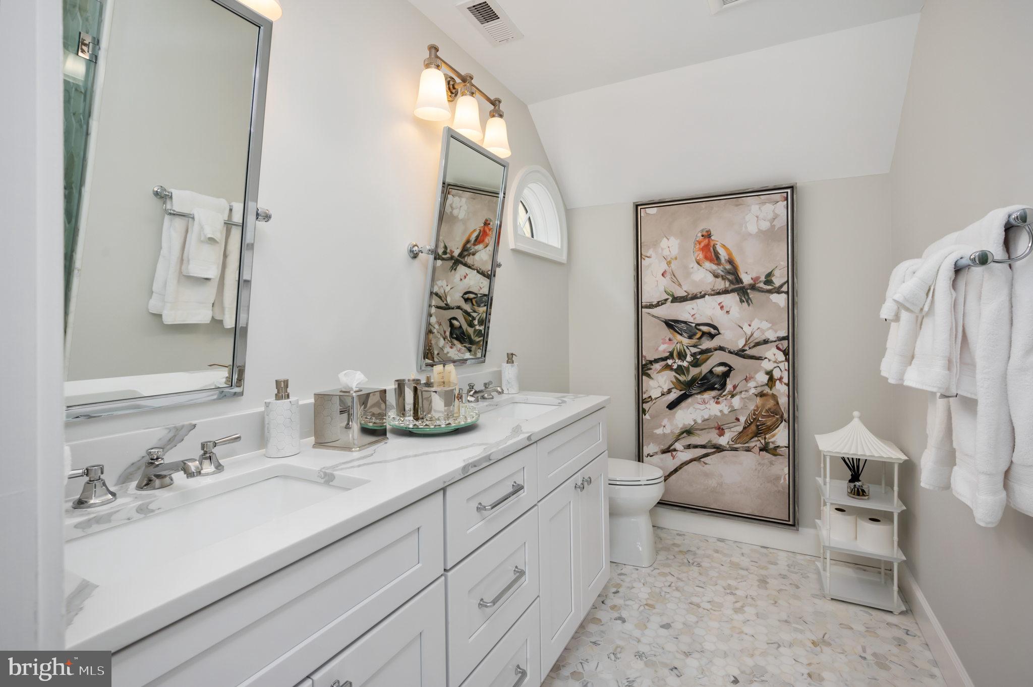 COVENANT COVE - Residential