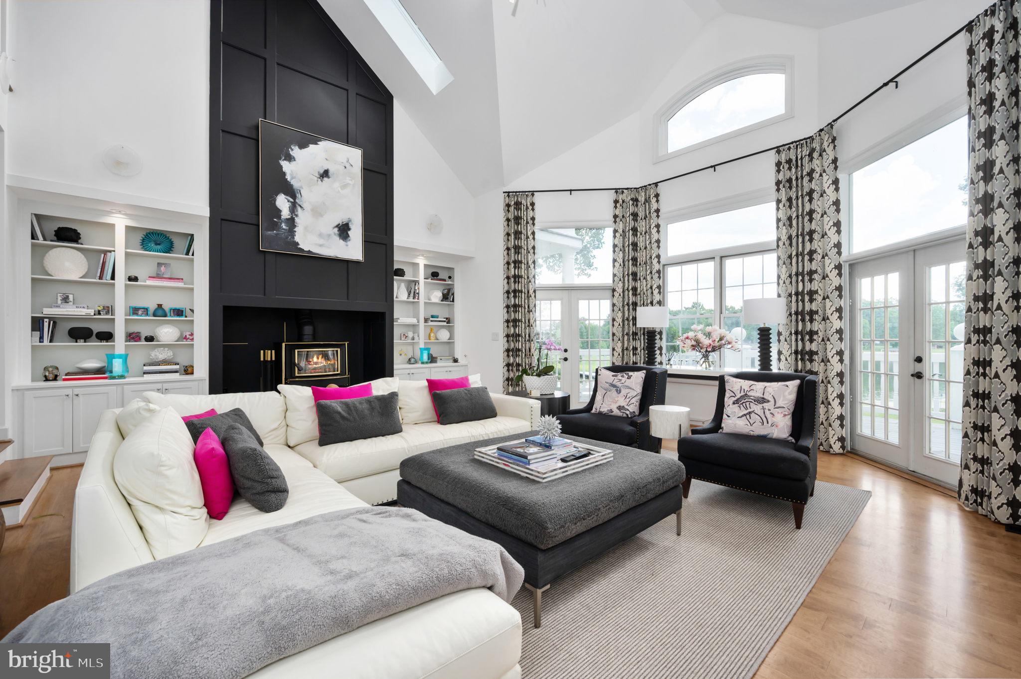 COVENANT COVE - Residential