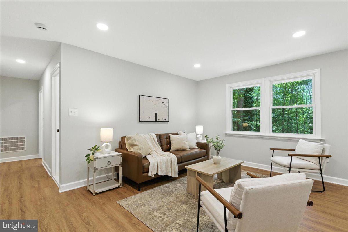 1237 ALTA DRIVE