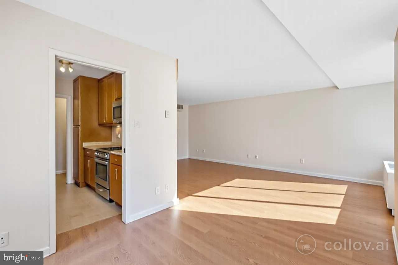 301 N BEAUREGARD STREET 202