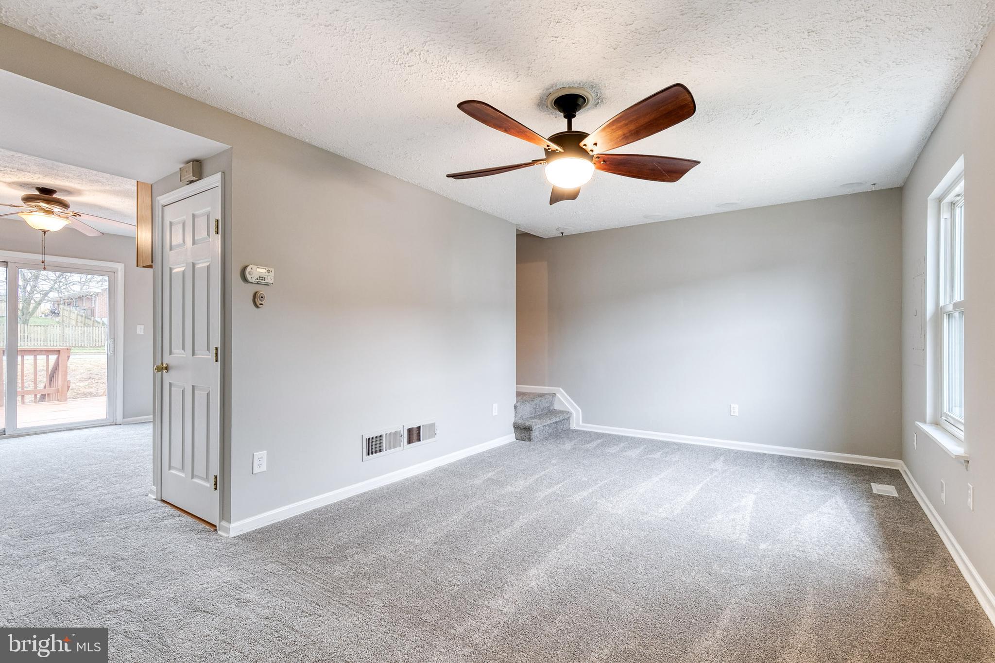 WOODSDALE MANOR - Residential