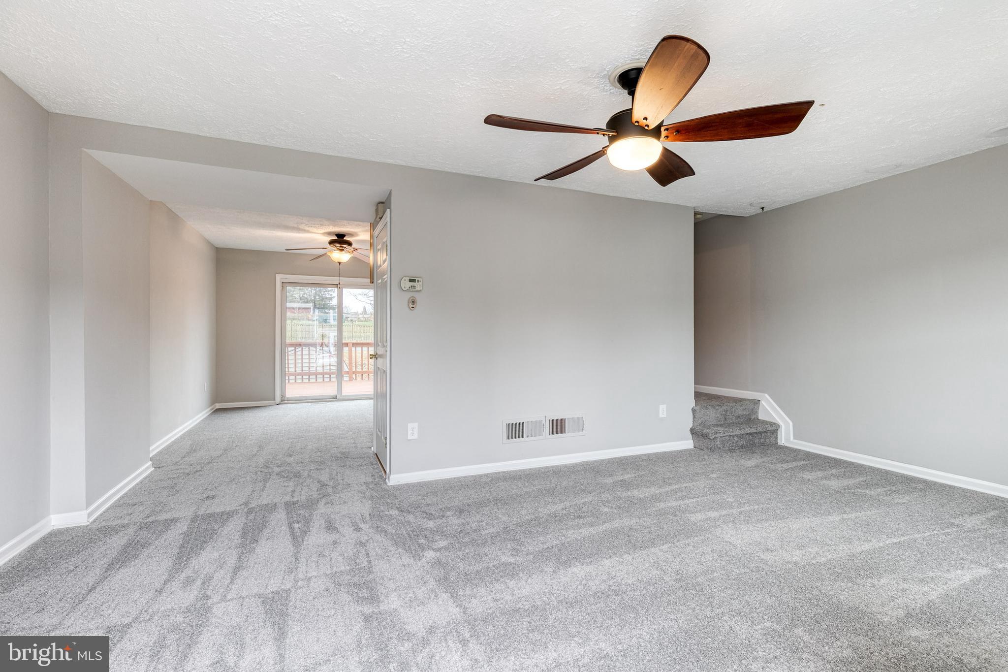 WOODSDALE MANOR - Residential