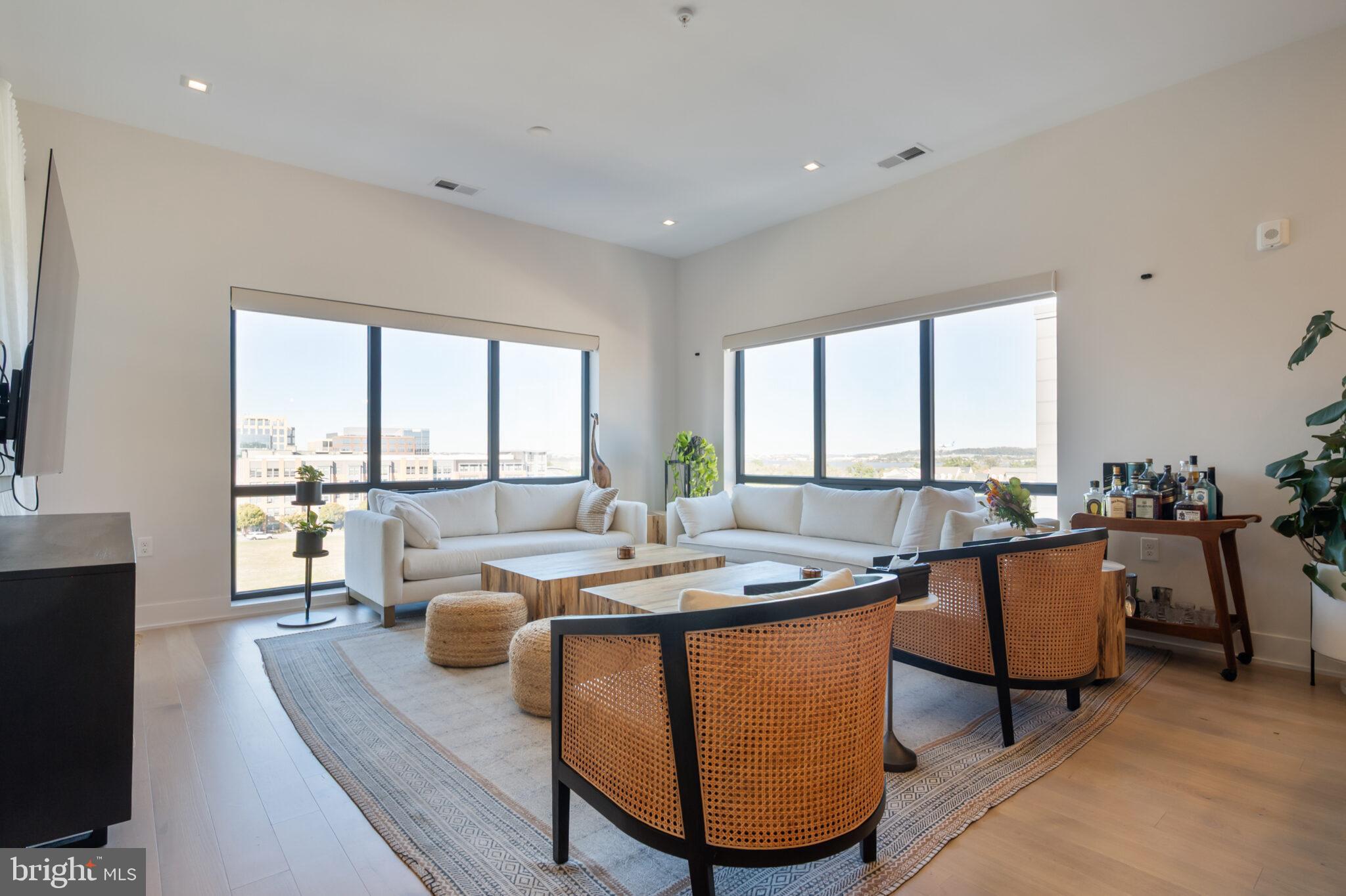 POTOMAC  YARDS - Residential