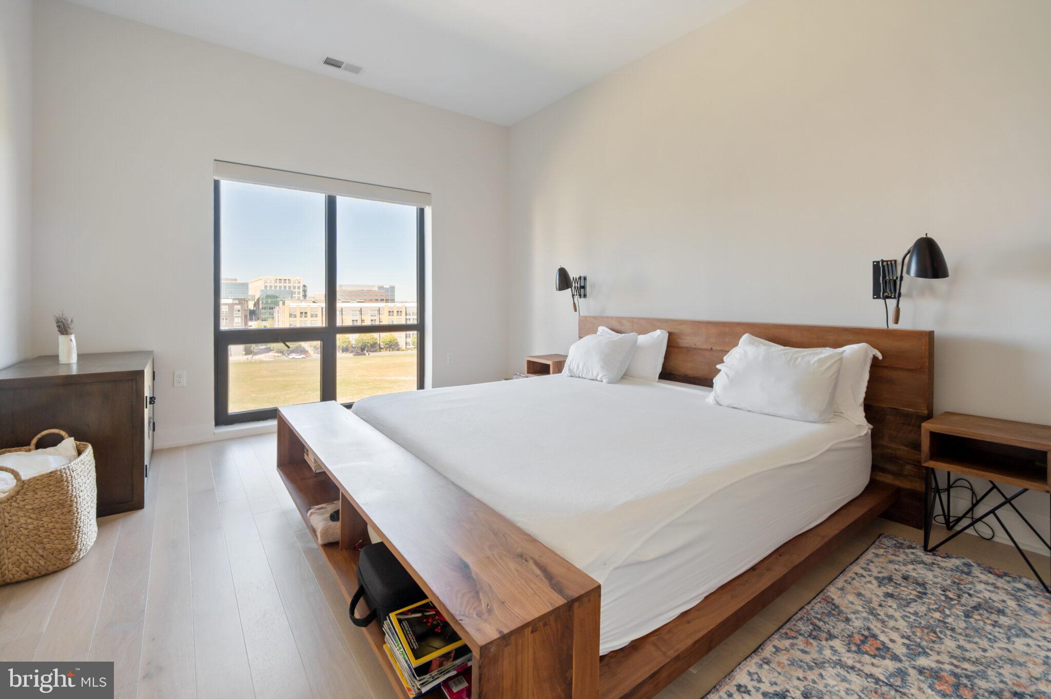 POTOMAC  YARDS - Residential