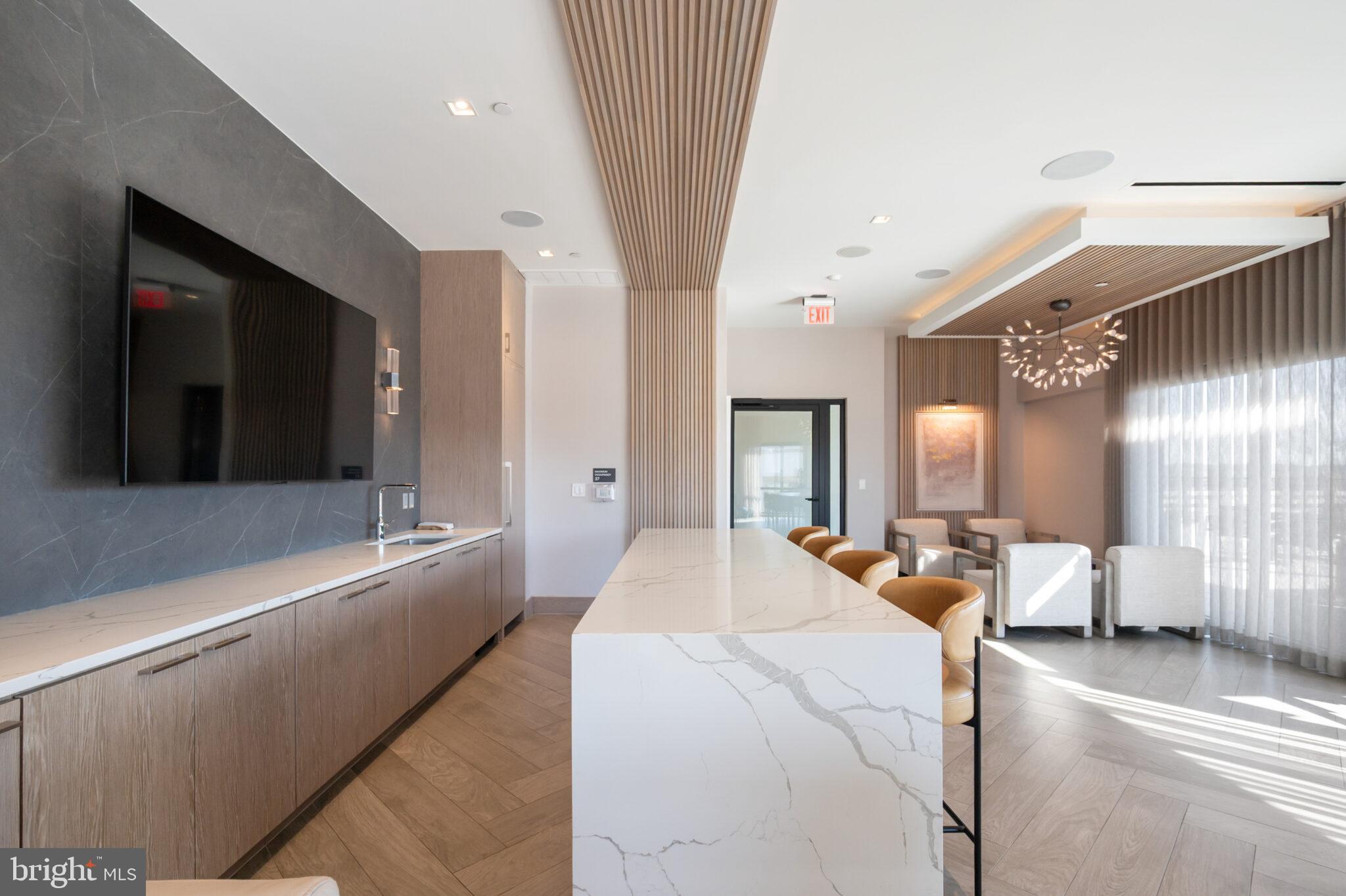 POTOMAC  YARDS - Residential