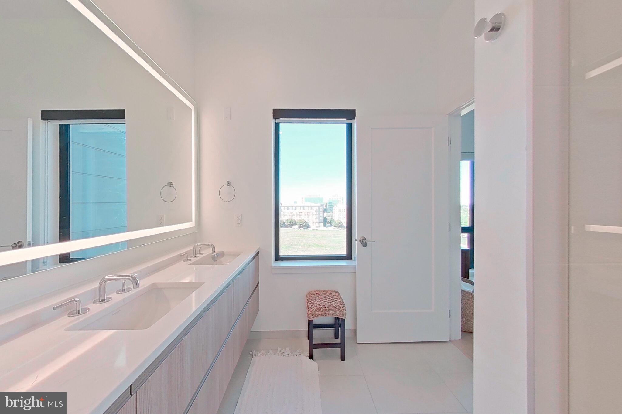 POTOMAC  YARDS - Residential