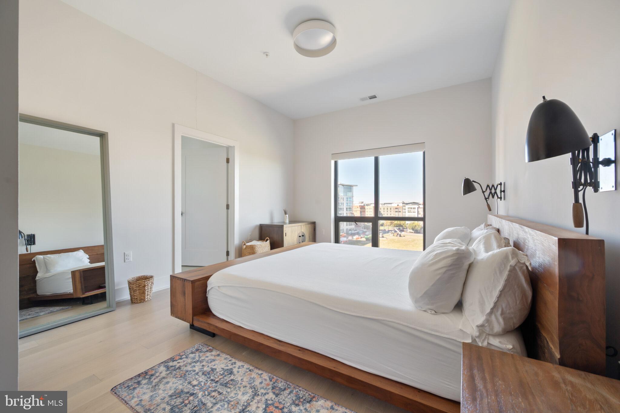 POTOMAC  YARDS - Residential