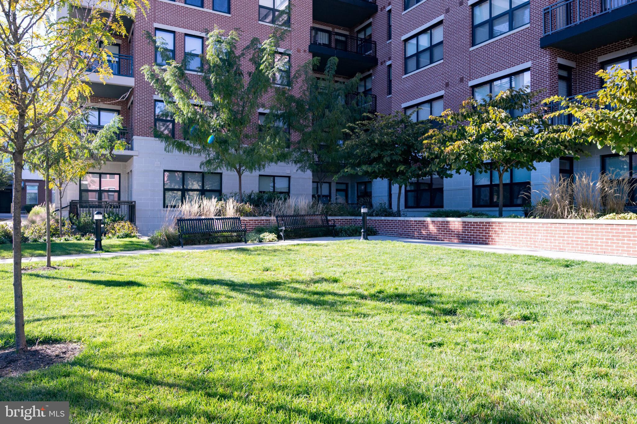 POTOMAC  YARDS - Residential