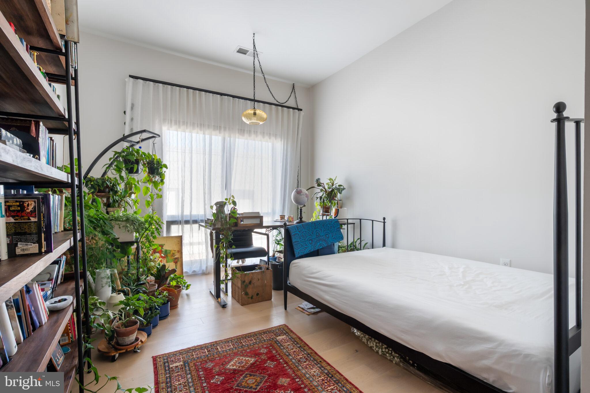 POTOMAC  YARDS - Residential