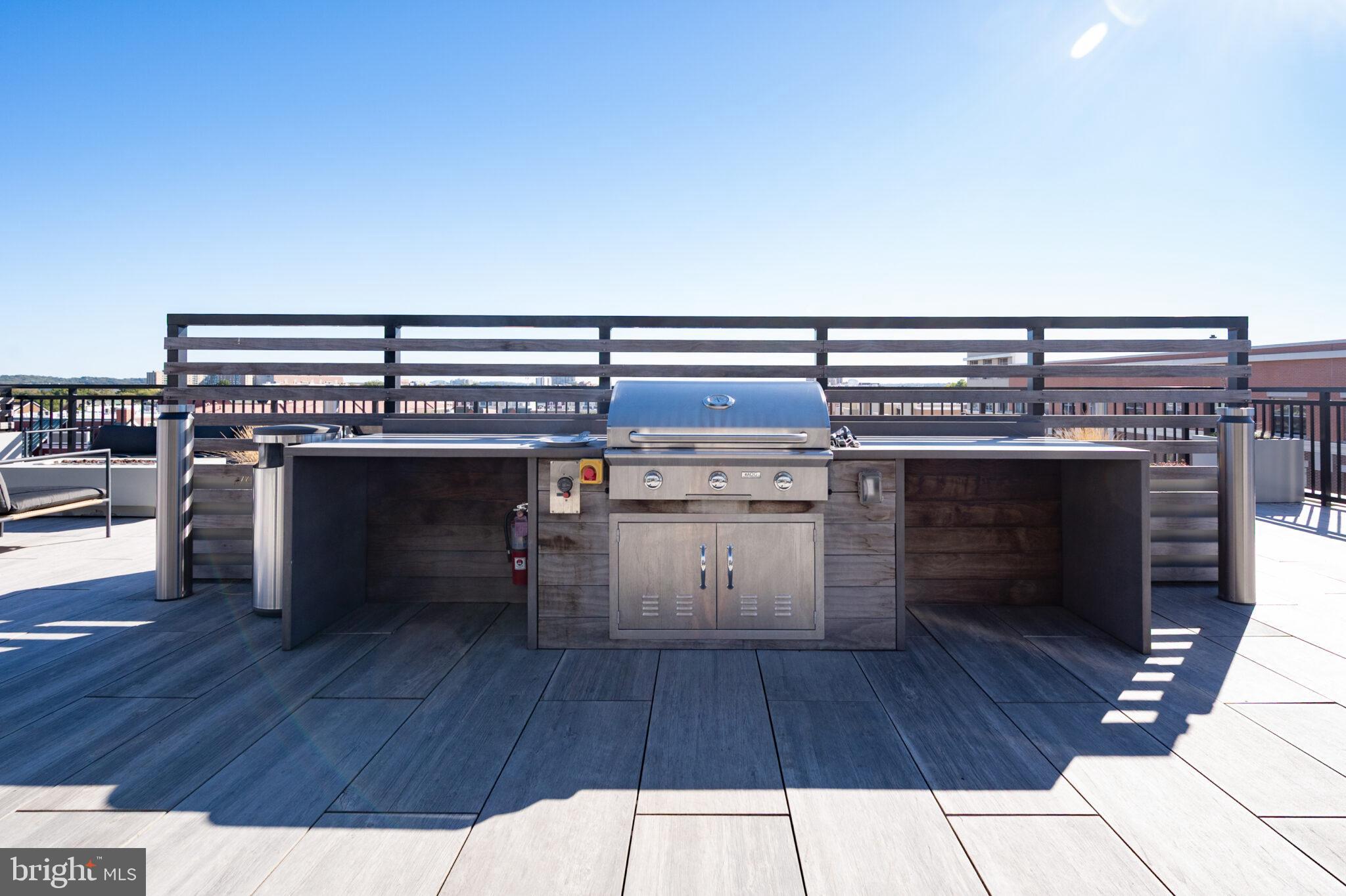 POTOMAC  YARDS - Residential