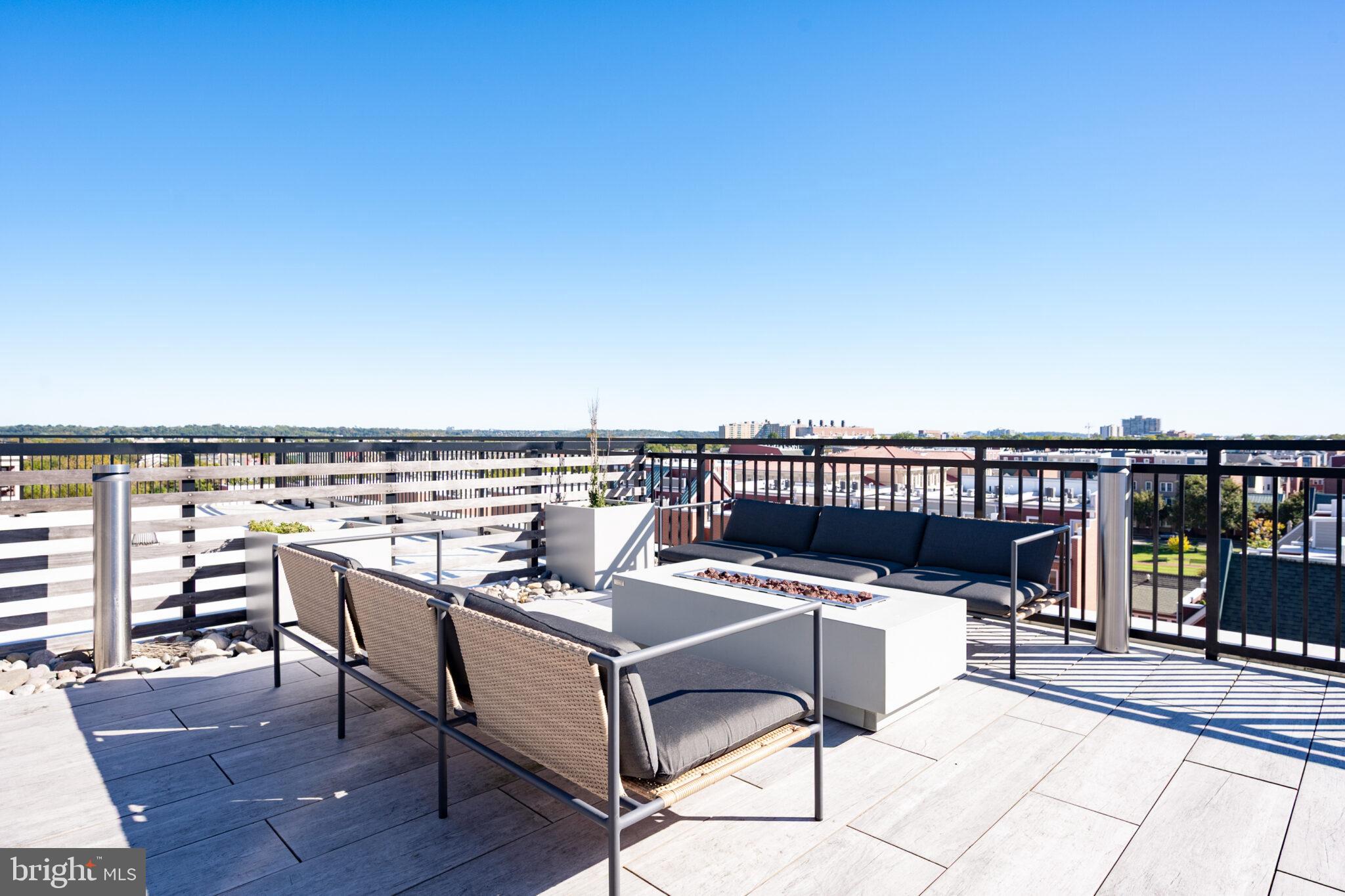 POTOMAC  YARDS - Residential