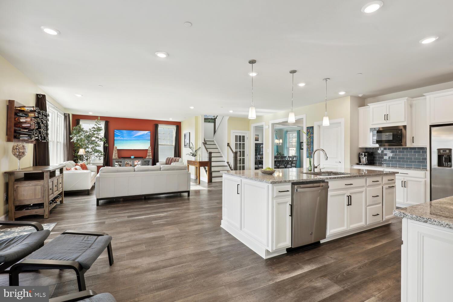 MAPLE LAWN SOUTH - Residential